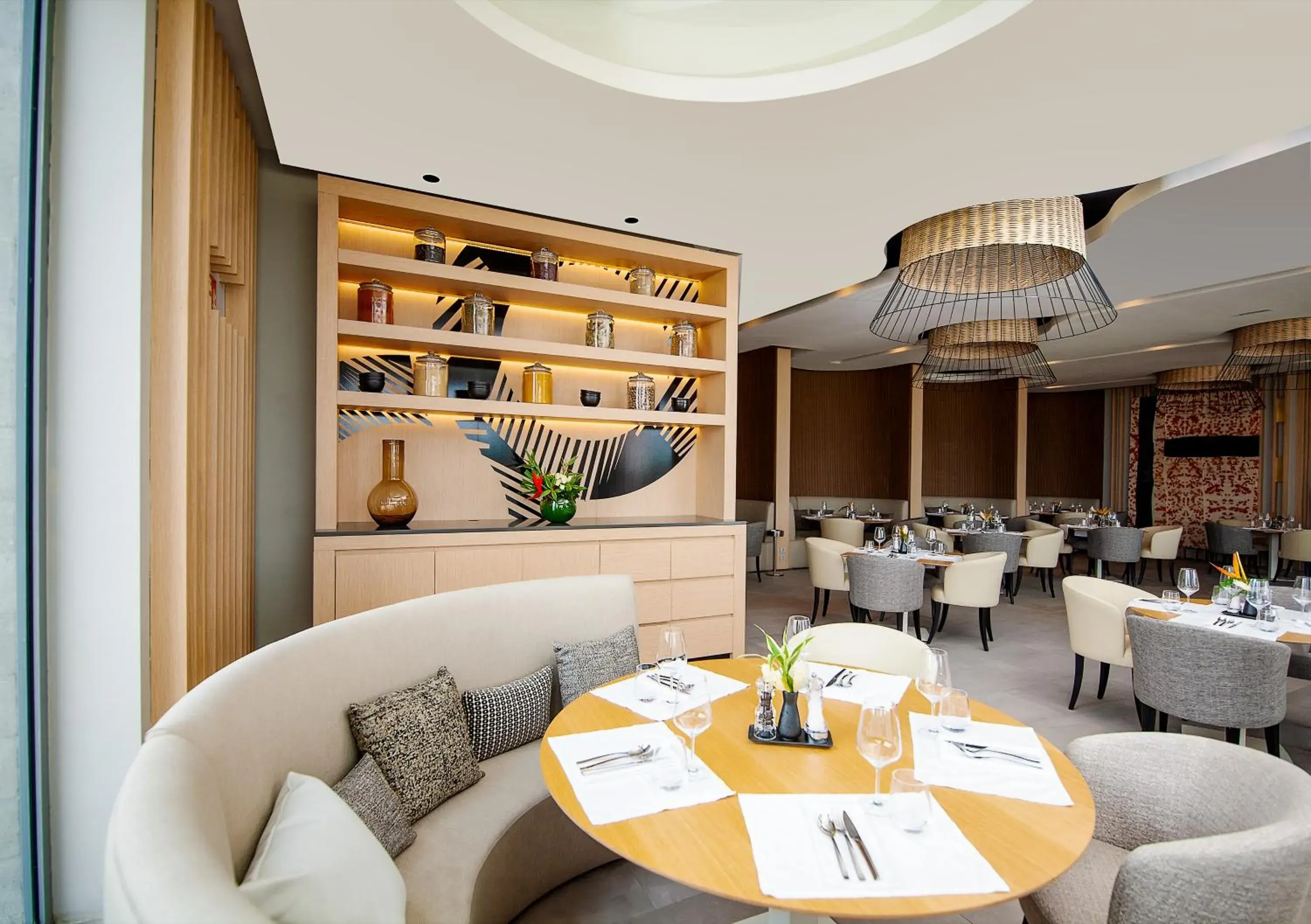 Restaurant/places to eat in Noom Hotel Abidjan Plateau Restaurant/places to eat in Noom Hotel Abidjan Plateau