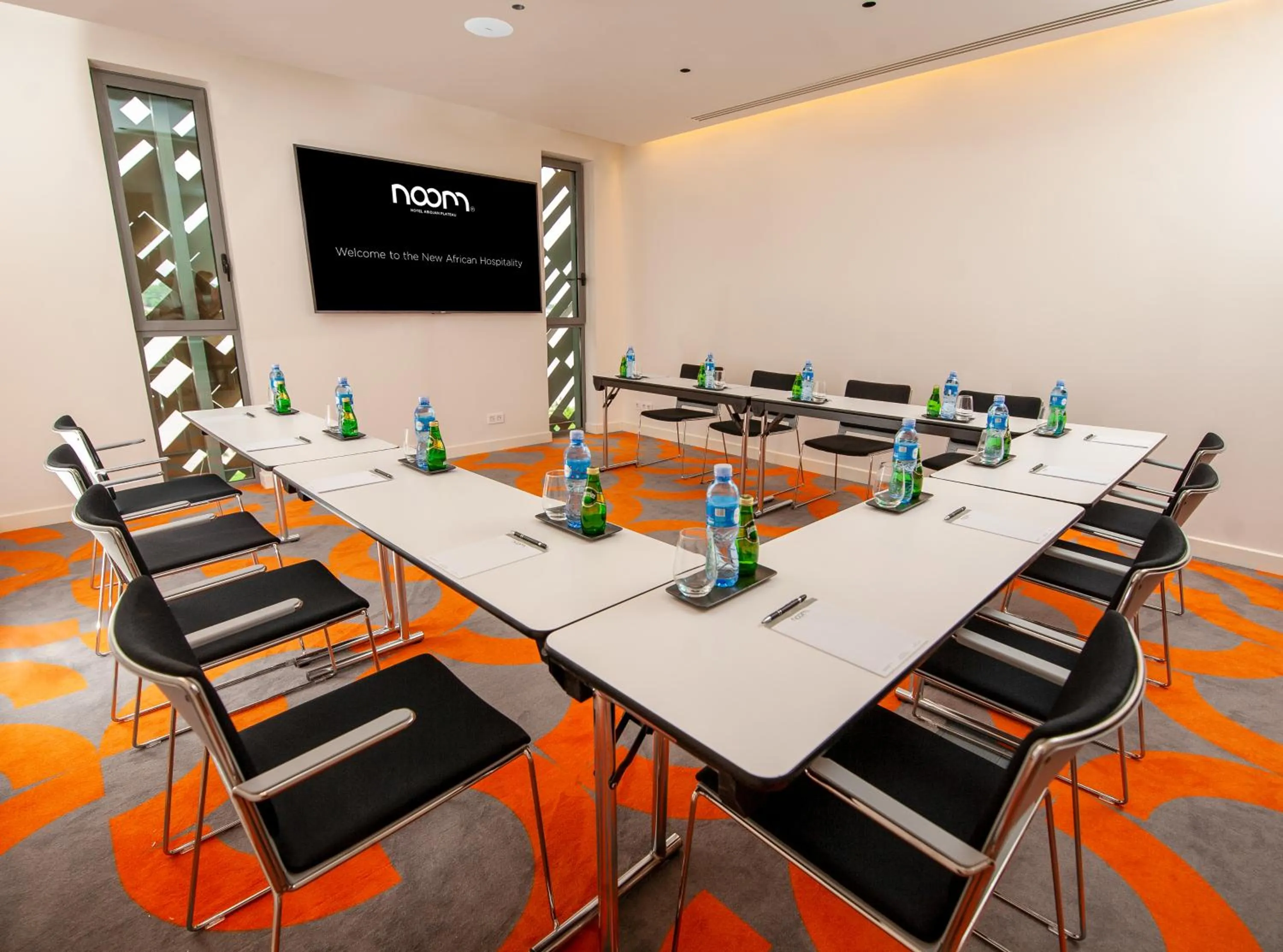 Meeting/conference room in Noom Hotel Abidjan Plateau