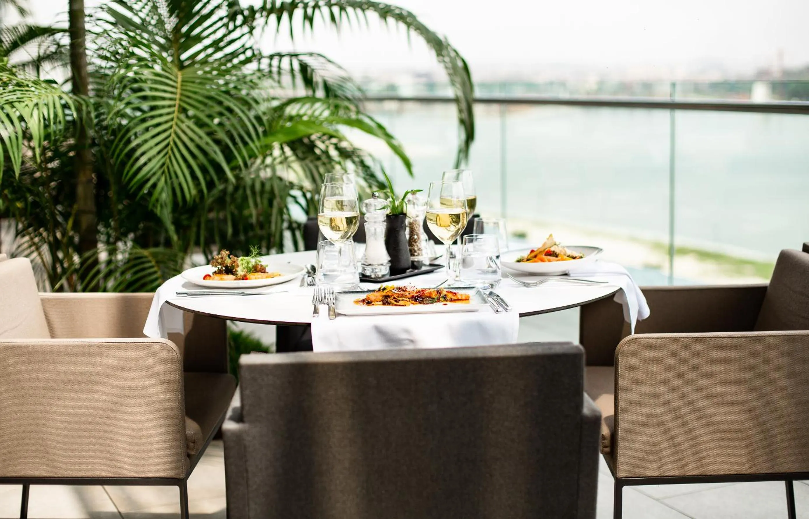 Balcony/Terrace in Noom Hotel Abidjan Plateau