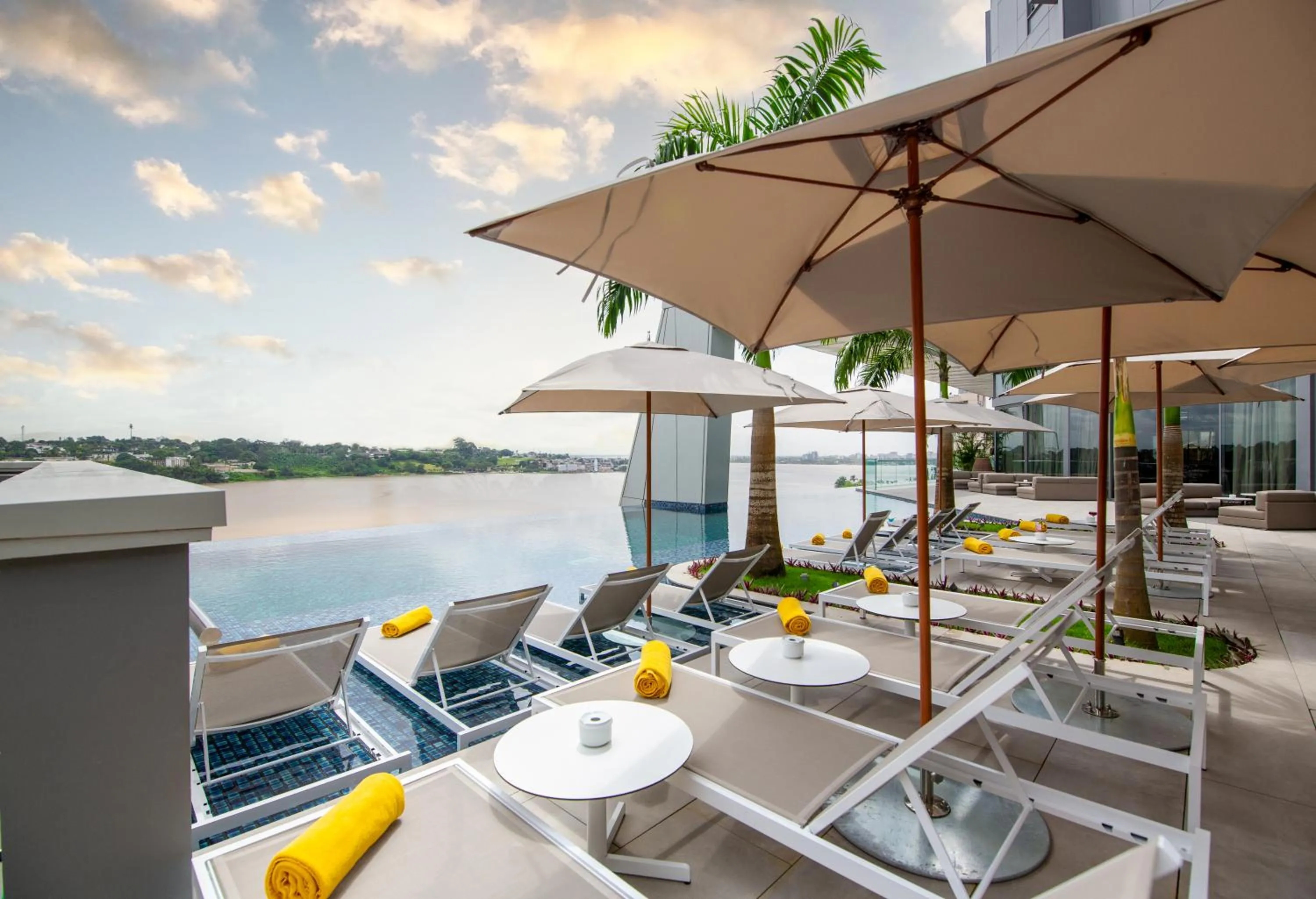  in Noom Hotel Abidjan Plateau