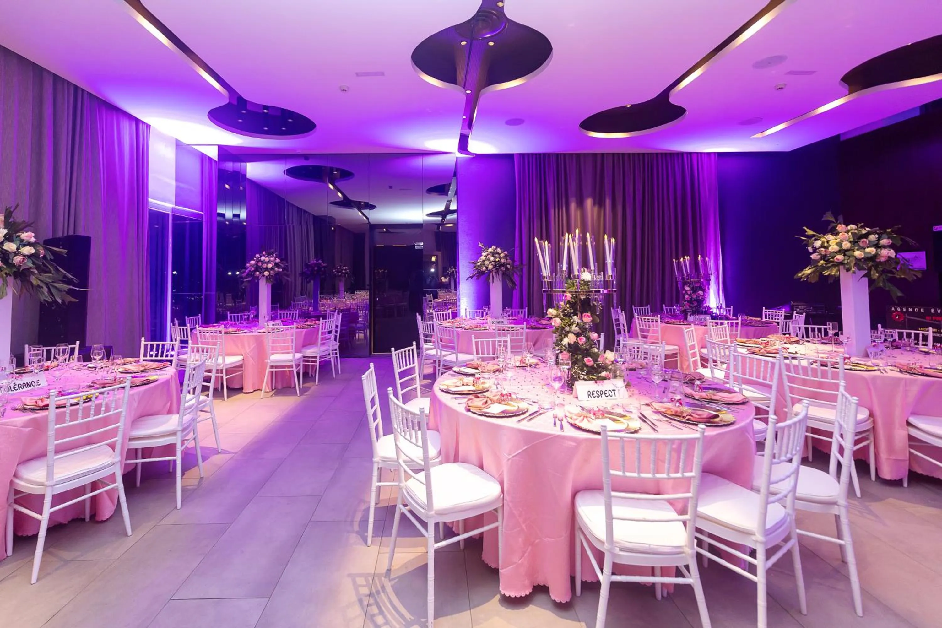 Banquet/Function facilities in Noom Hotel Abidjan Plateau