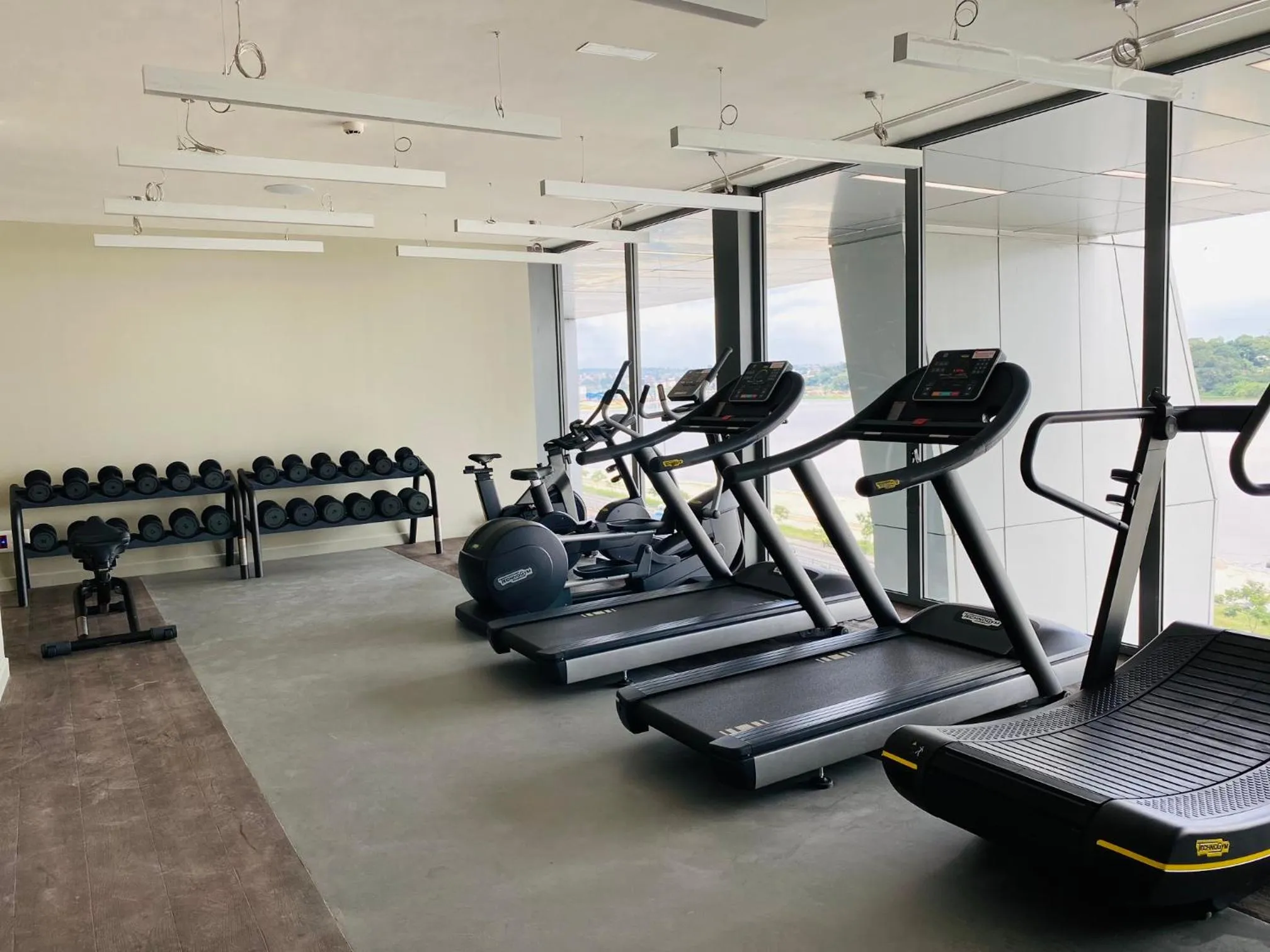 Fitness centre/facilities in Noom Hotel Abidjan Plateau