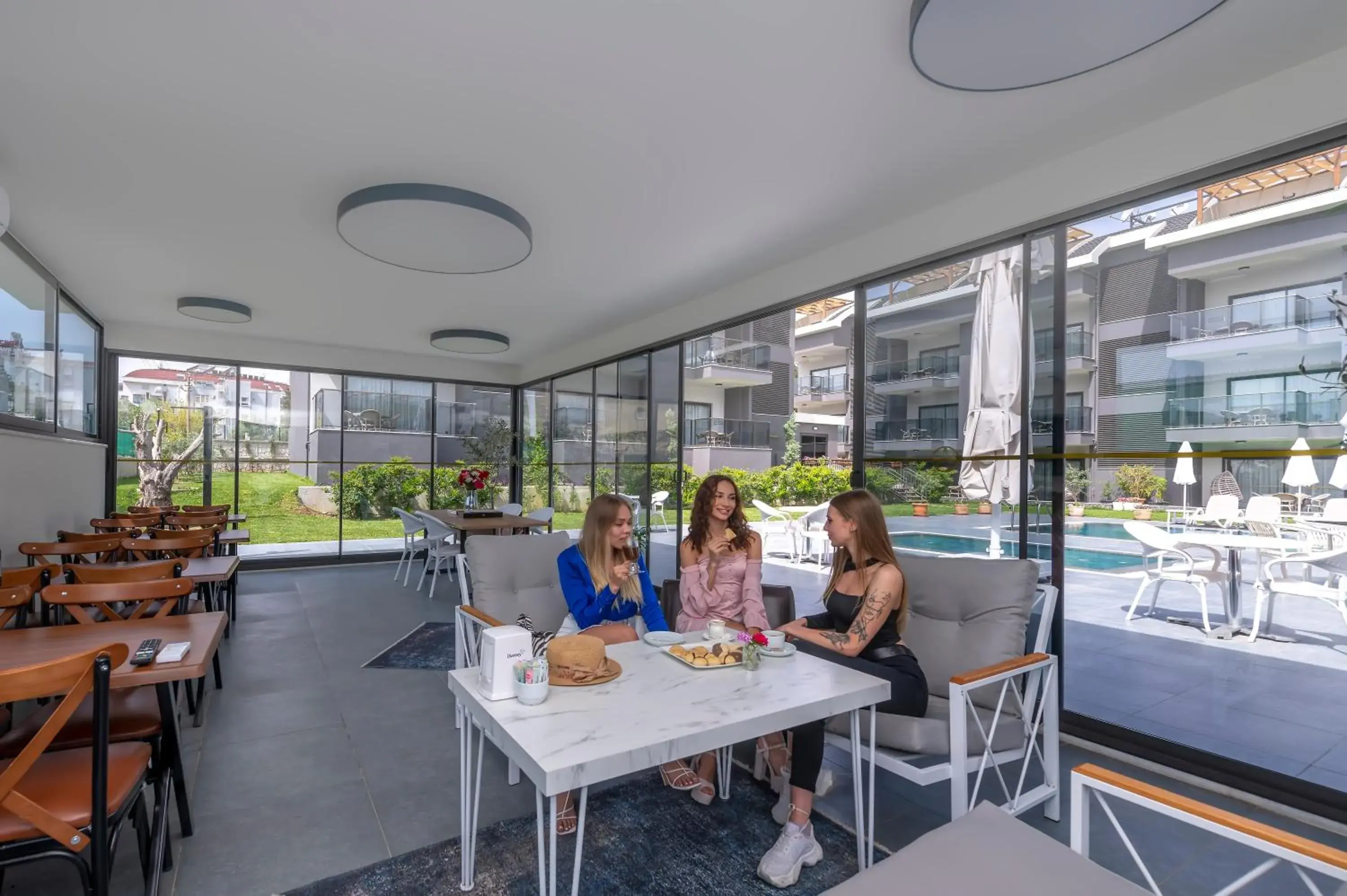 Restaurant/places to eat in A Suite Side Restaurant/places to eat in A Suite Side