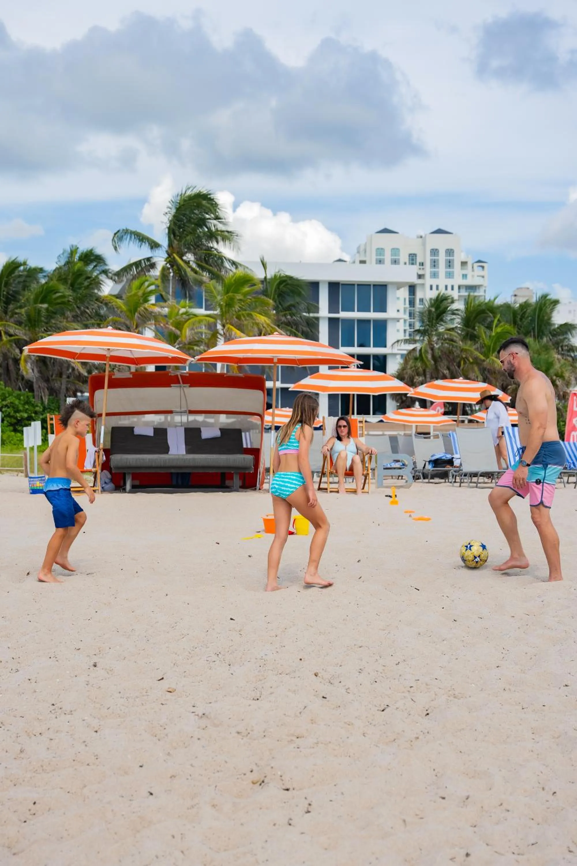 Beach in B Ocean Resort Fort Lauderdale Beach