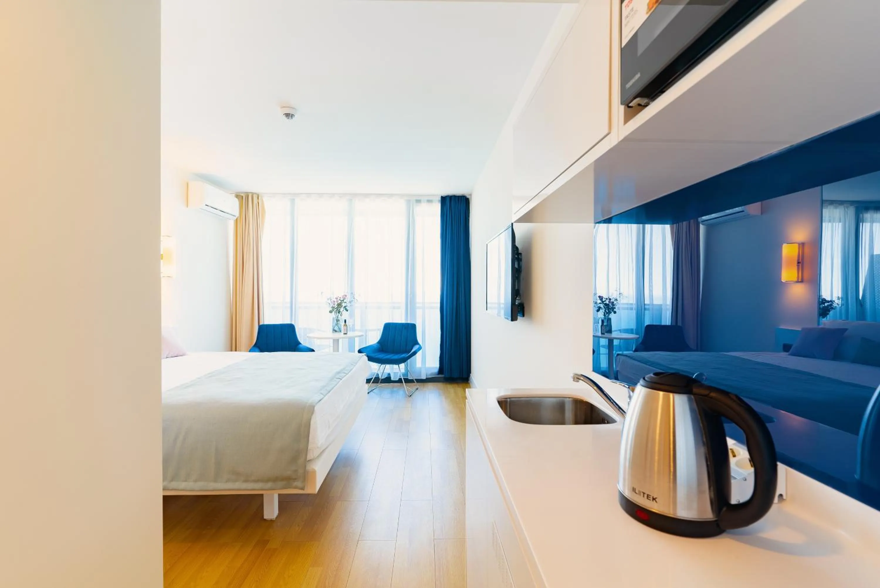 Bed in G-Point City Beach