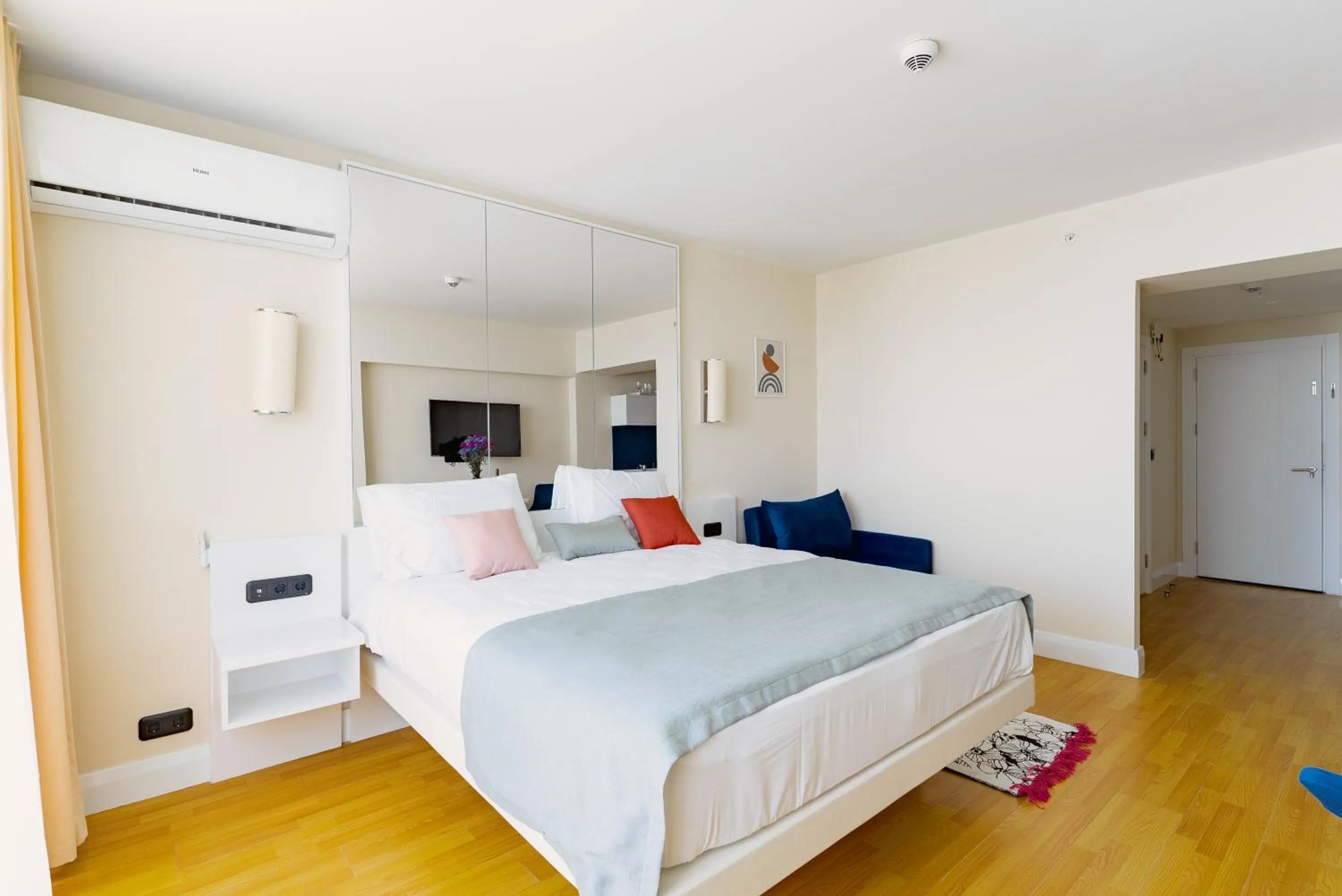 Bed in G-Point City Beach