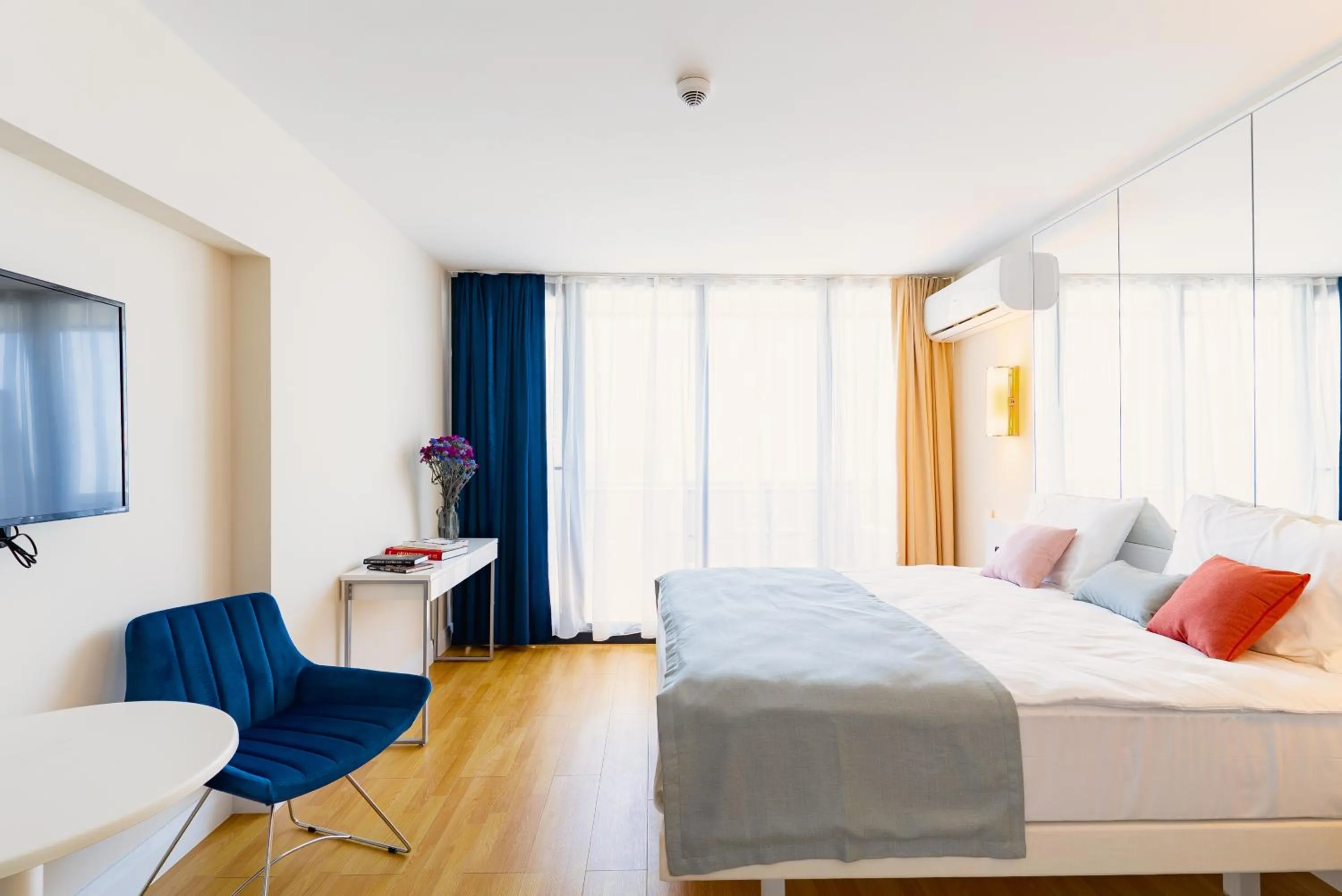 Bed in G-Point City Beach