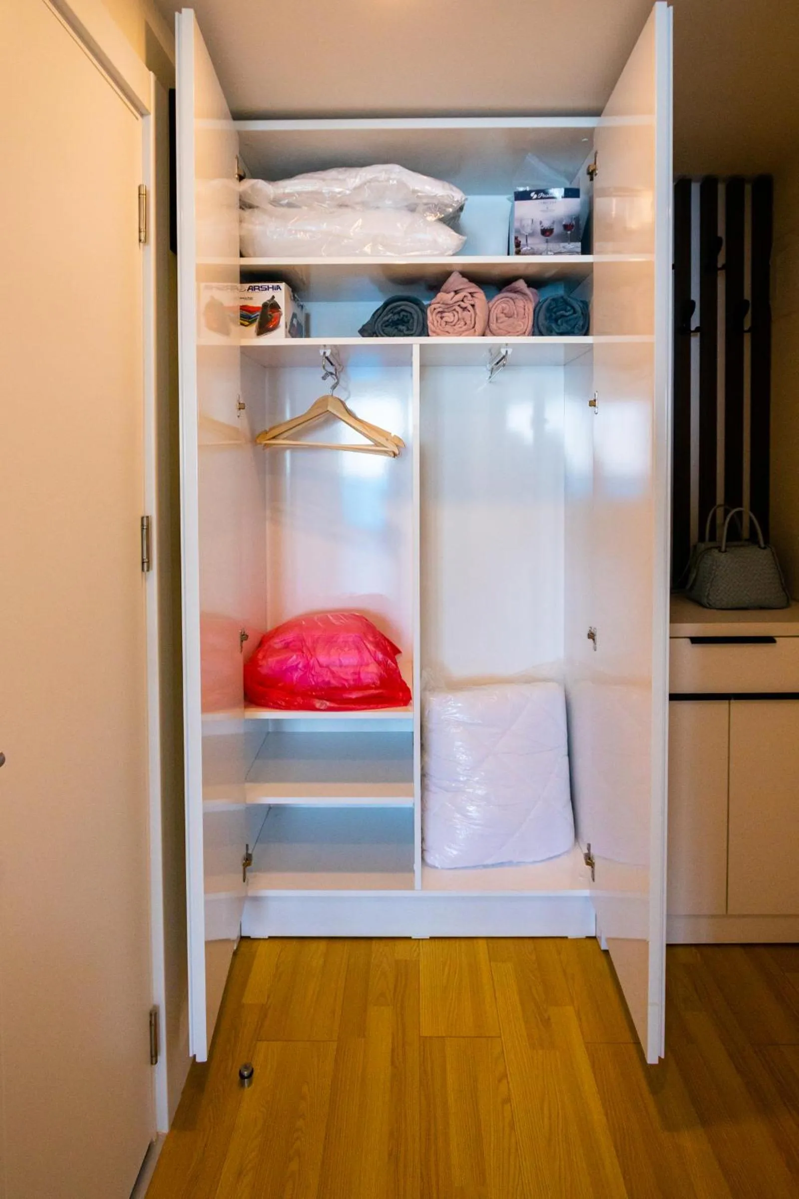 Bed in G-Point City Beach