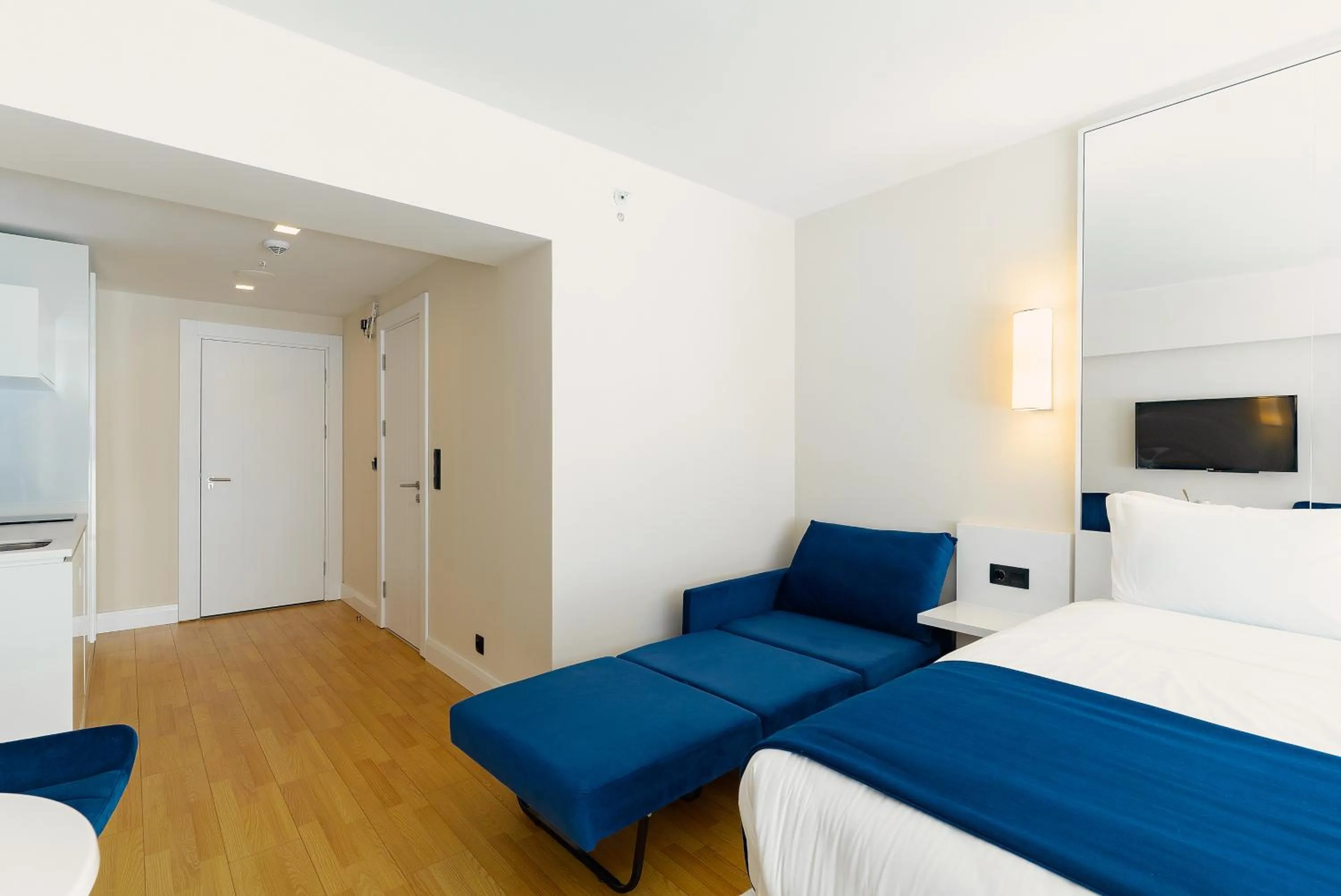 Bed in G-Point City Beach