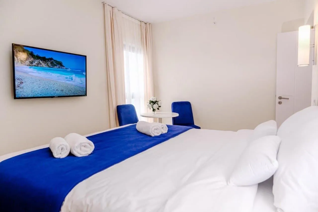 Bed in G-Point City Beach