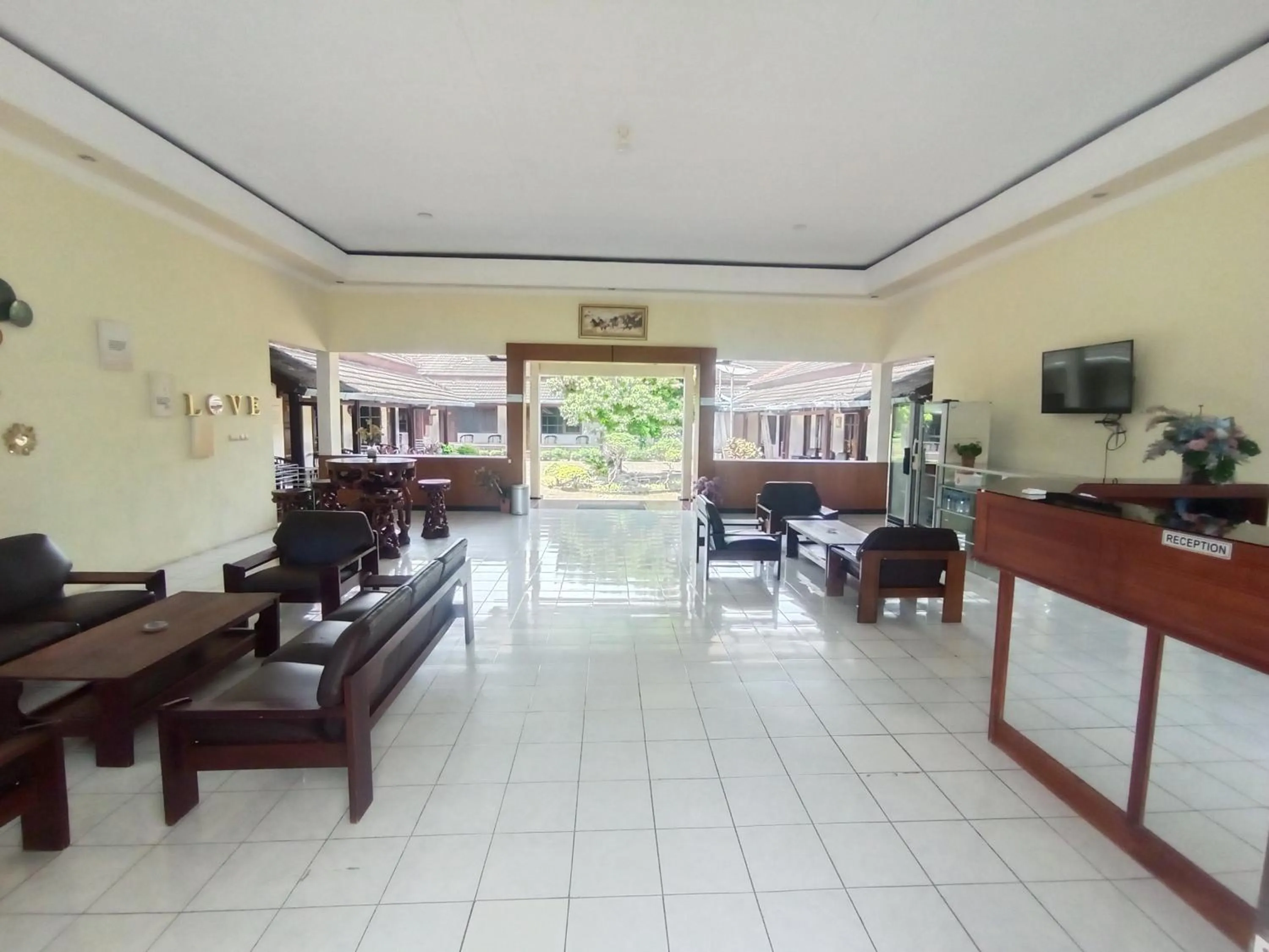 Yokima Beach Hotel