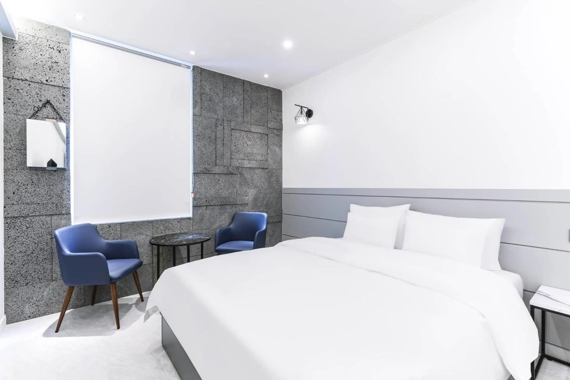 Photo of the whole room in Pyeongtaek Godeok Rich Stay Hotel