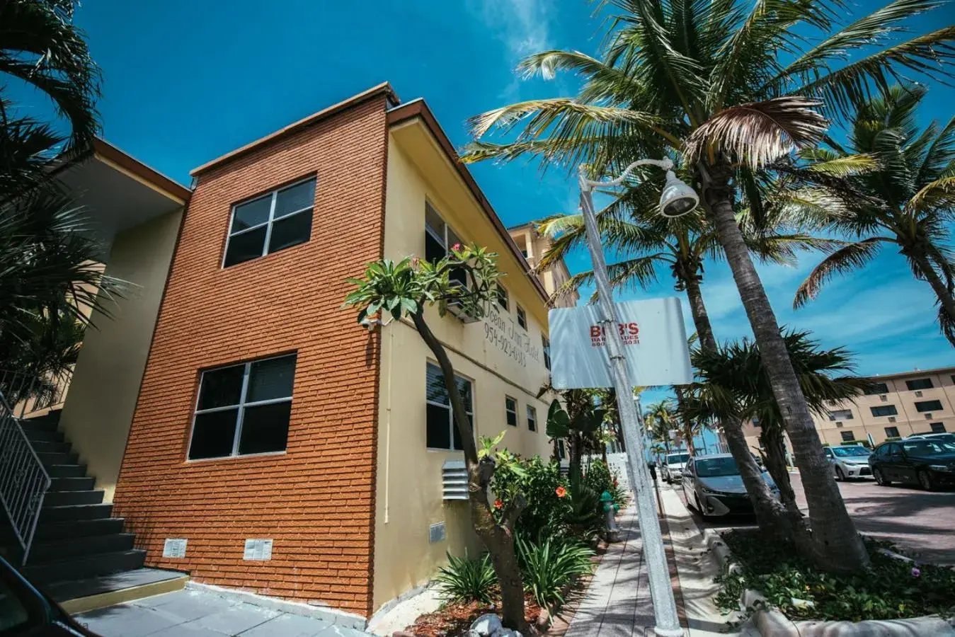 Property building in Ocean Inn Property building in Ocean Inn