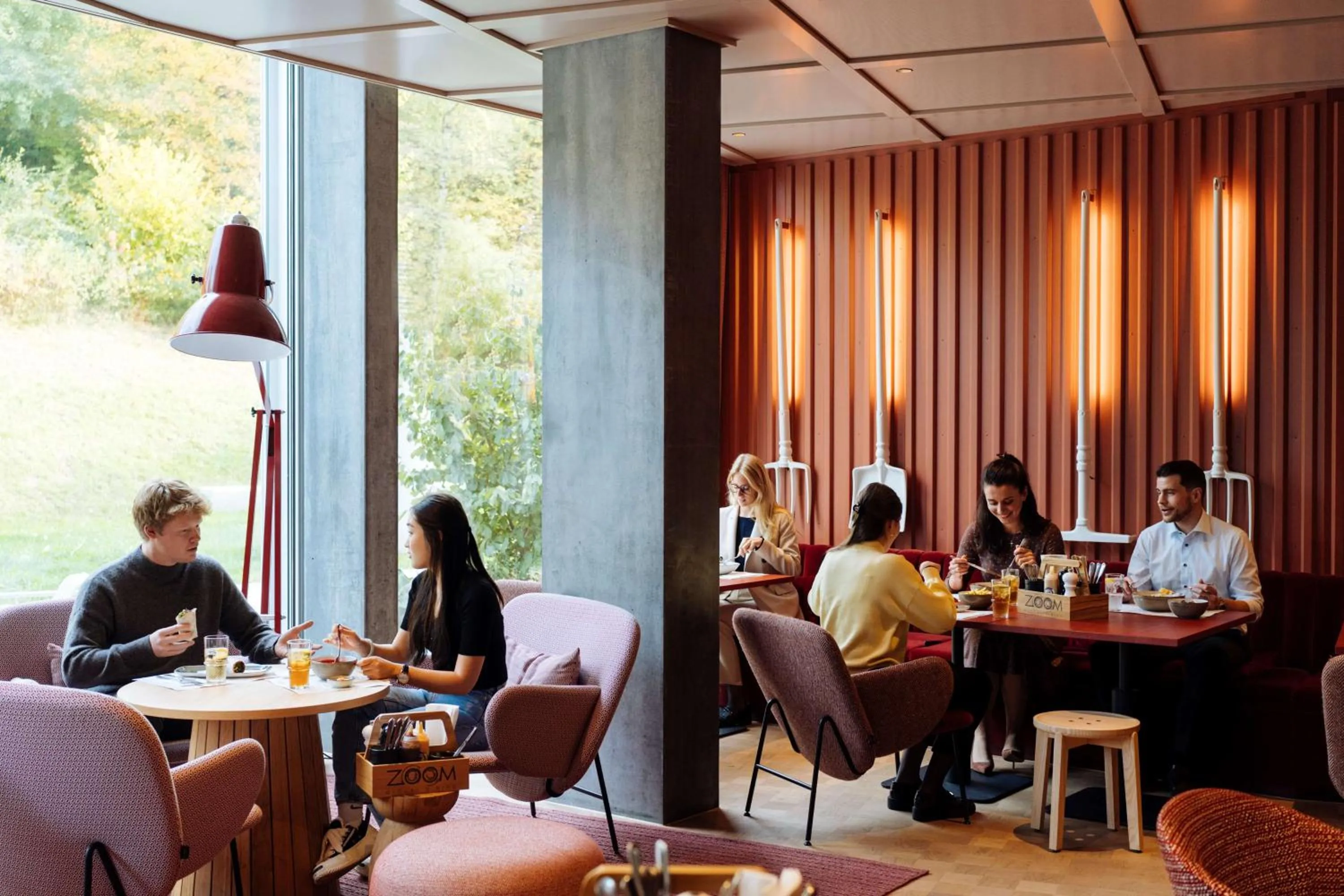 Restaurant/places to eat in Hyatt Place Zurich Airport the Circle