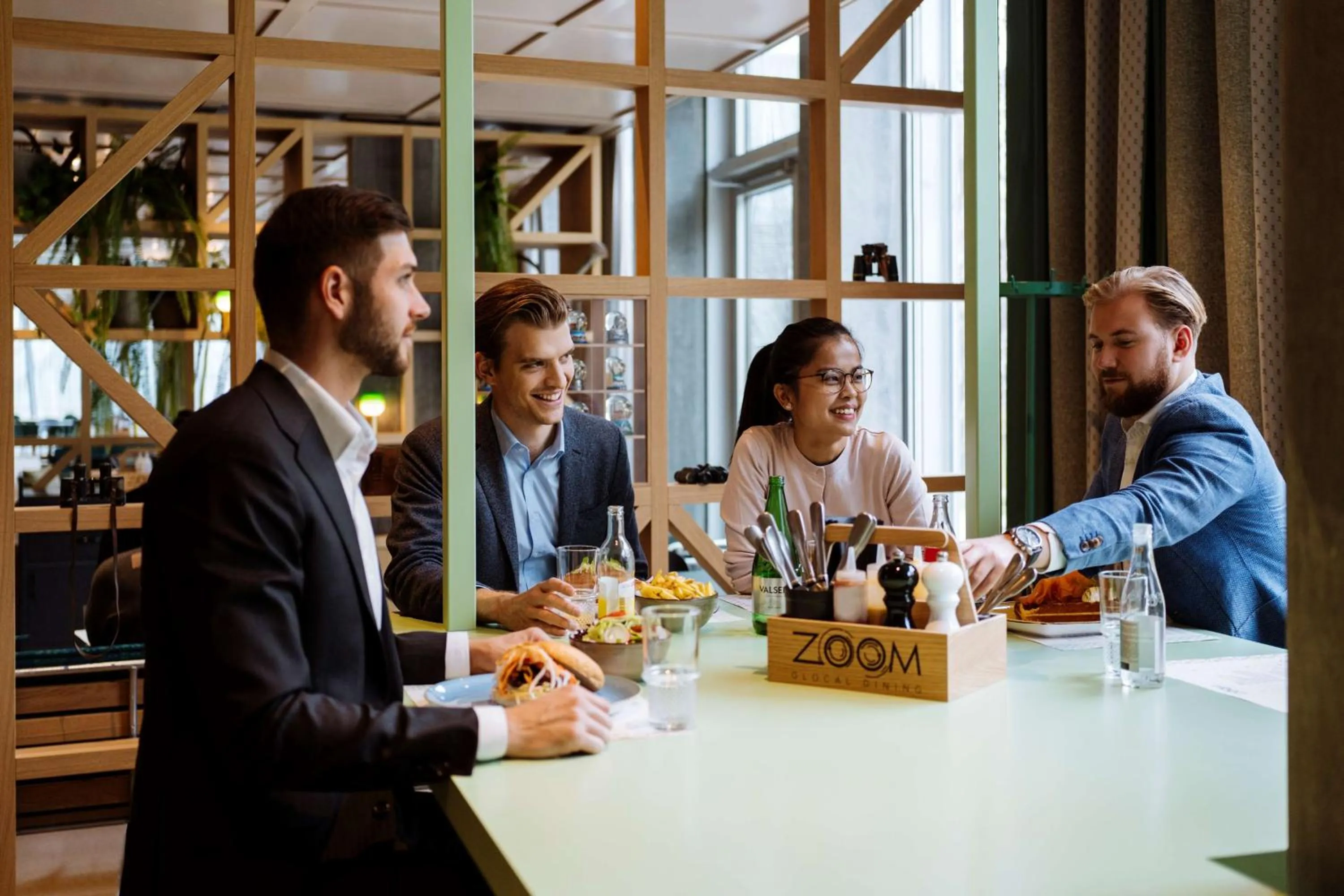 Restaurant/places to eat in Hyatt Place Zurich Airport the Circle