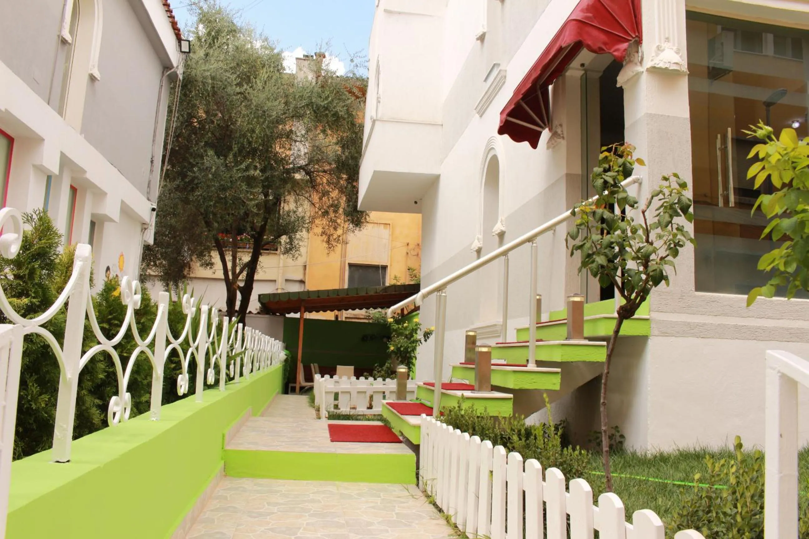 Property building in Theranda Boutique Hotel