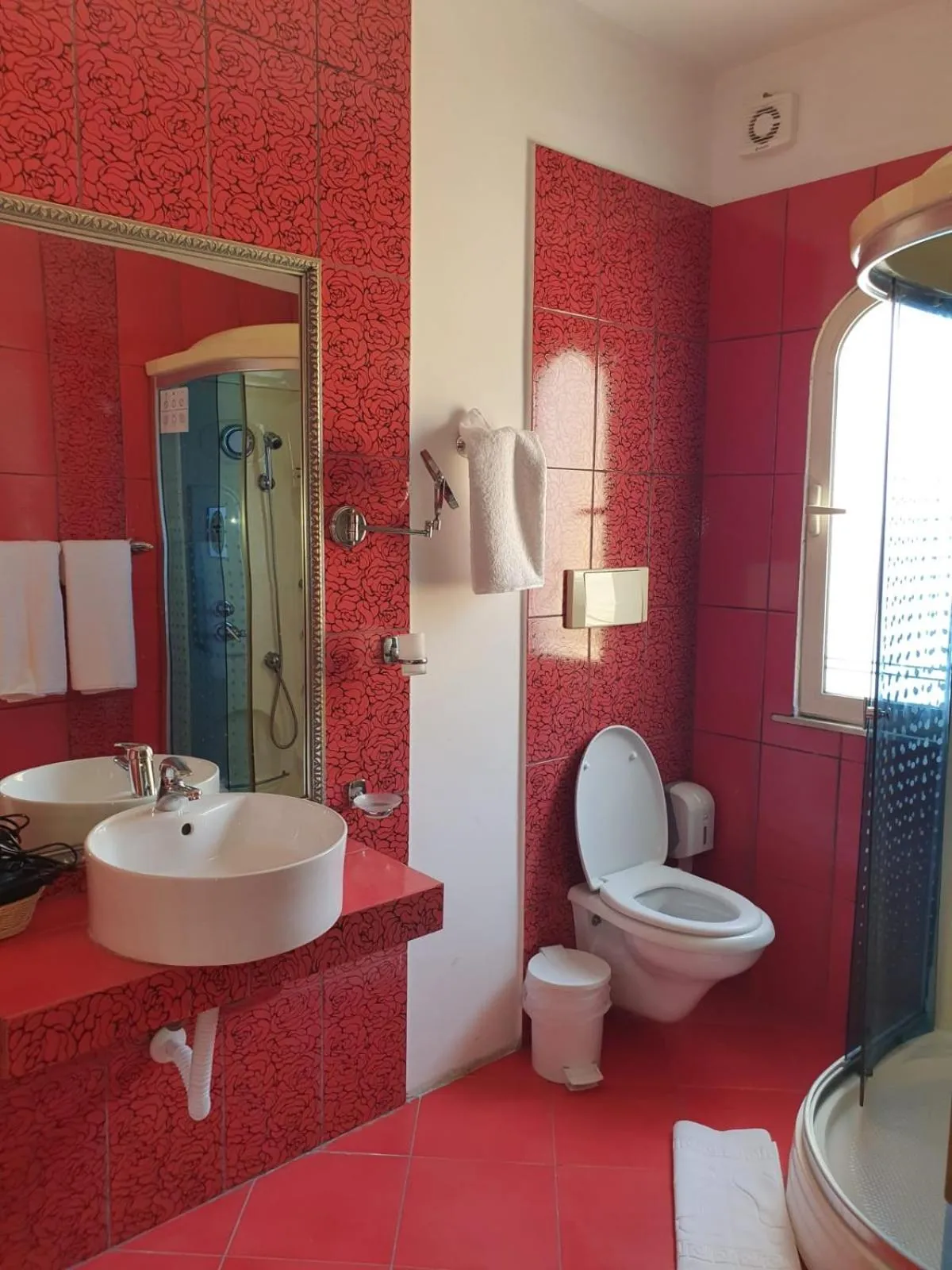 Bathroom in Theranda Boutique Hotel