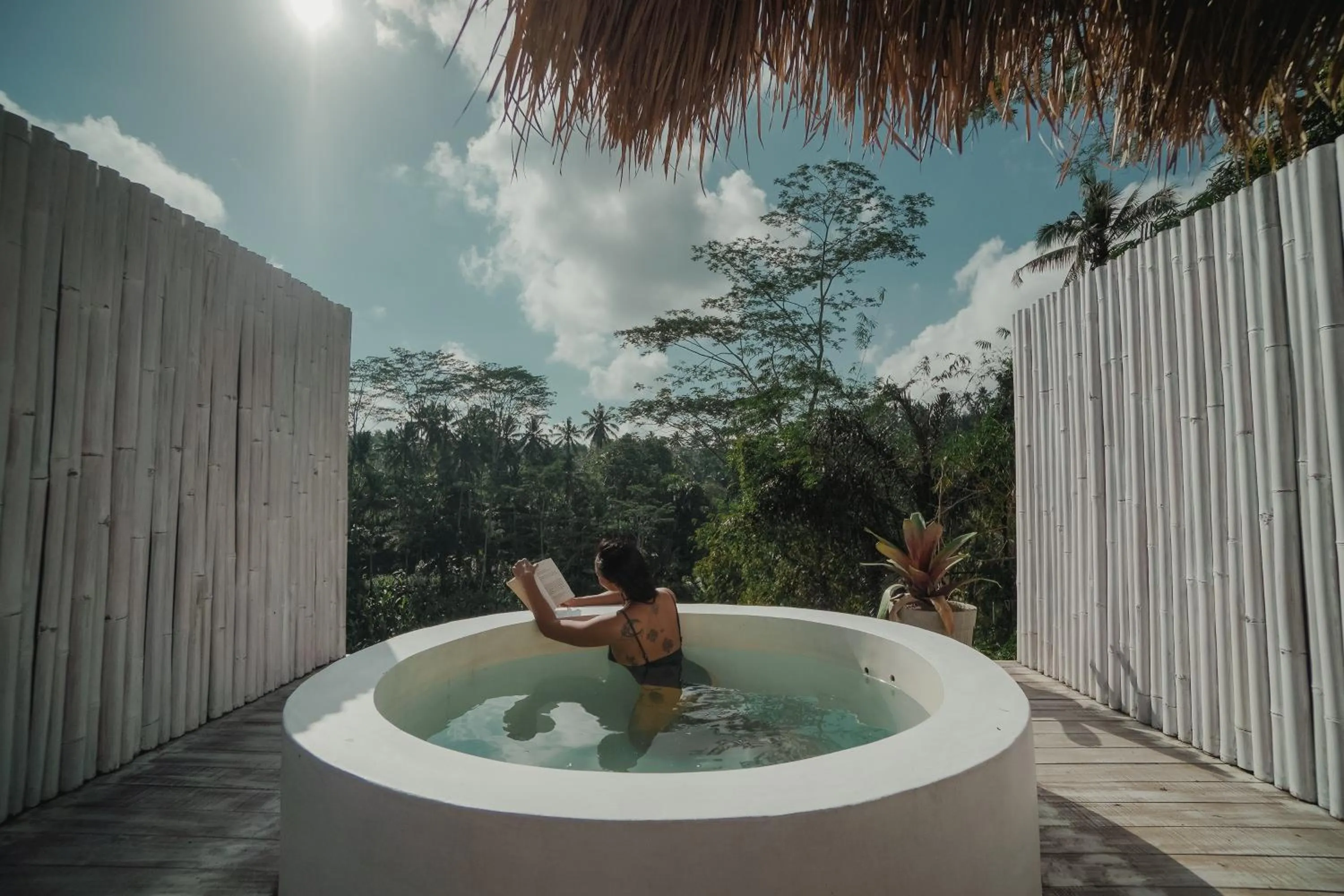 Woywoy Escape Bresela Adults Only