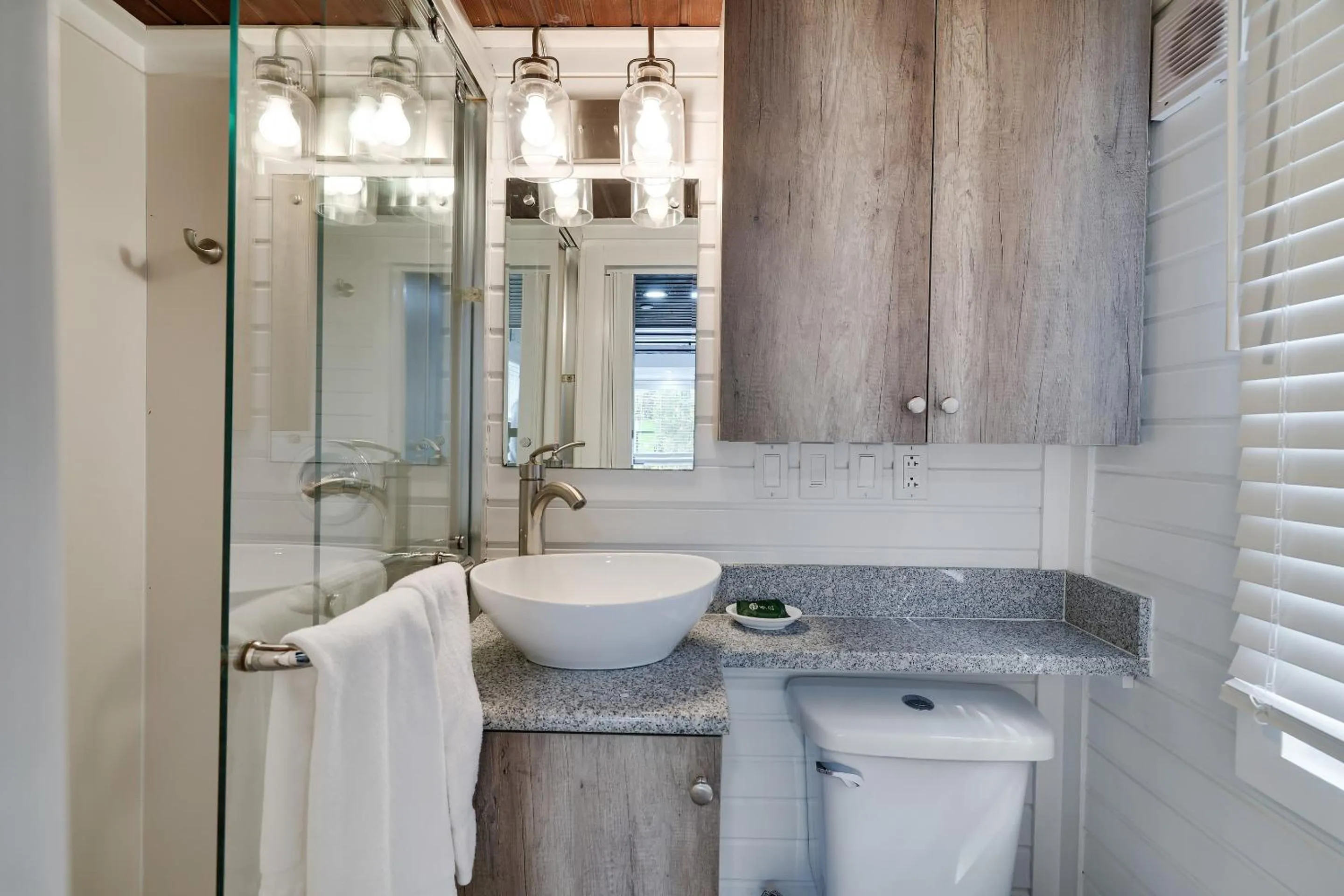 Bathroom in Camptel Poconos