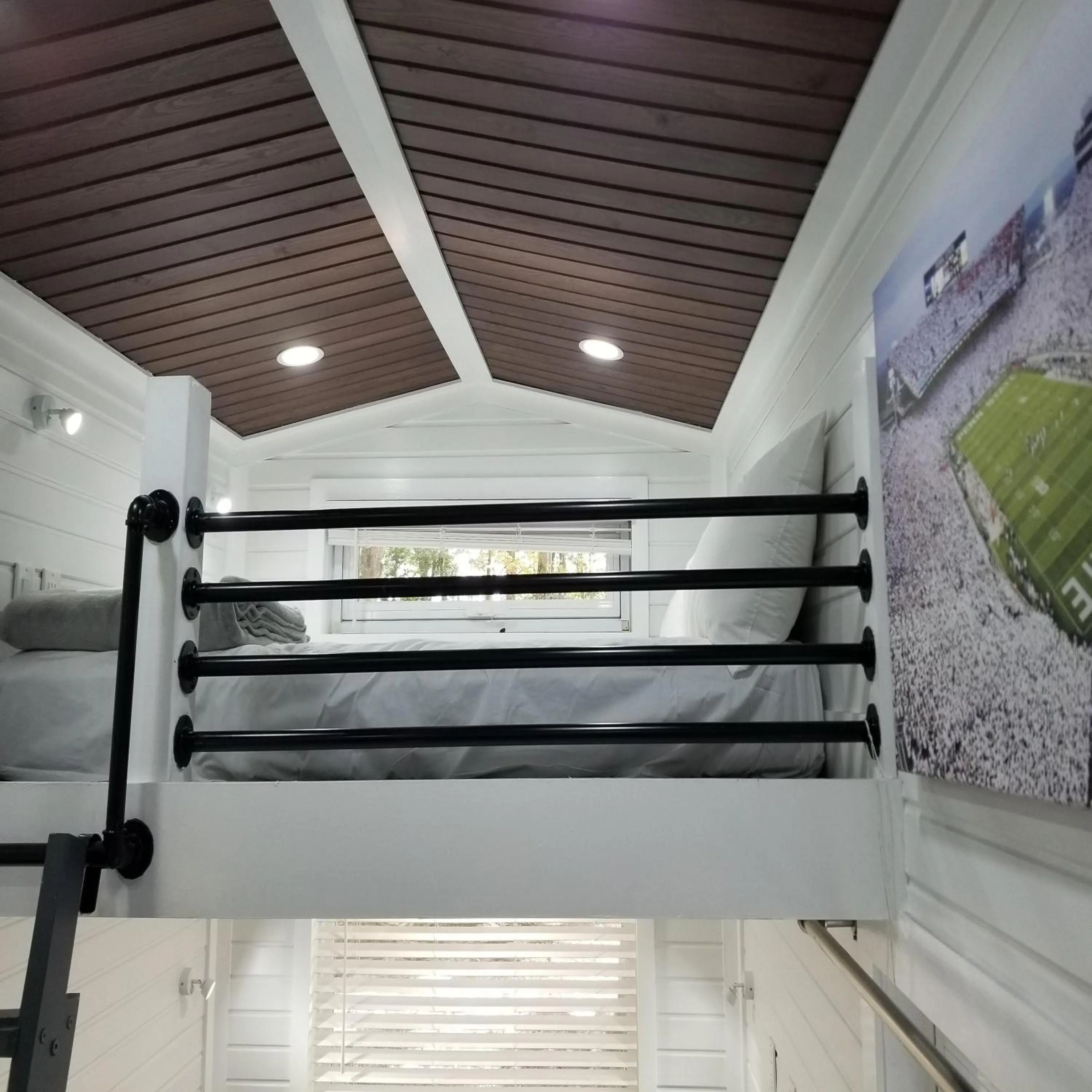 Bedroom, Bed in Camptel Poconos