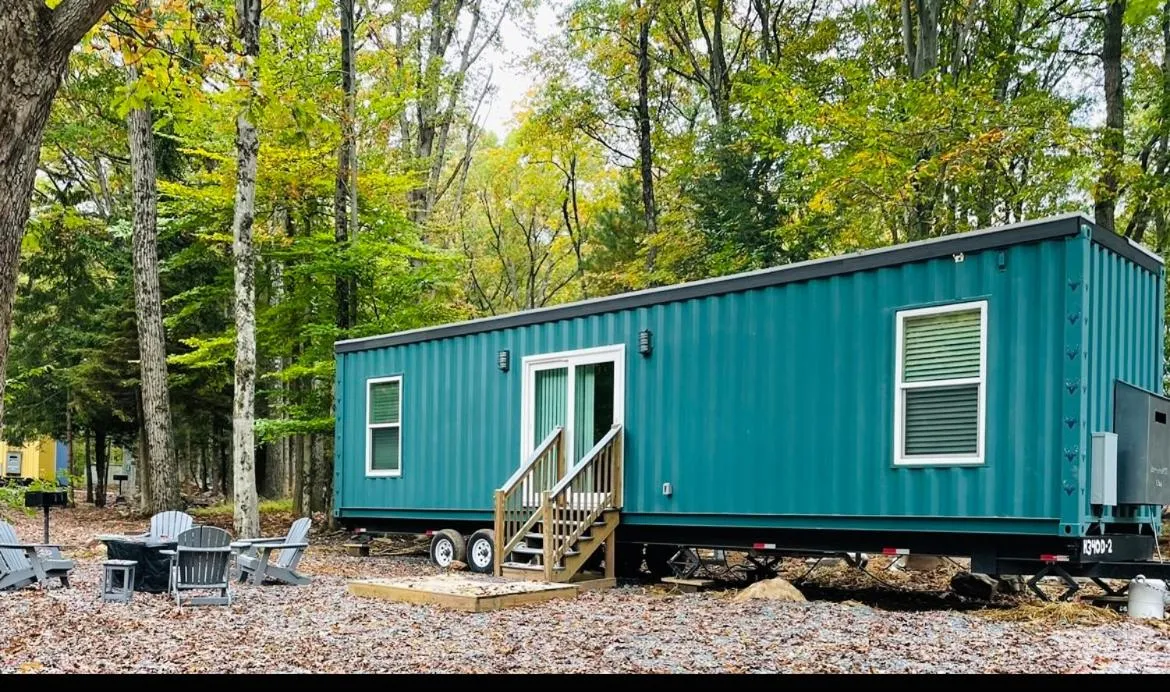 Green Deer Tiny Home in Camptel Poconos