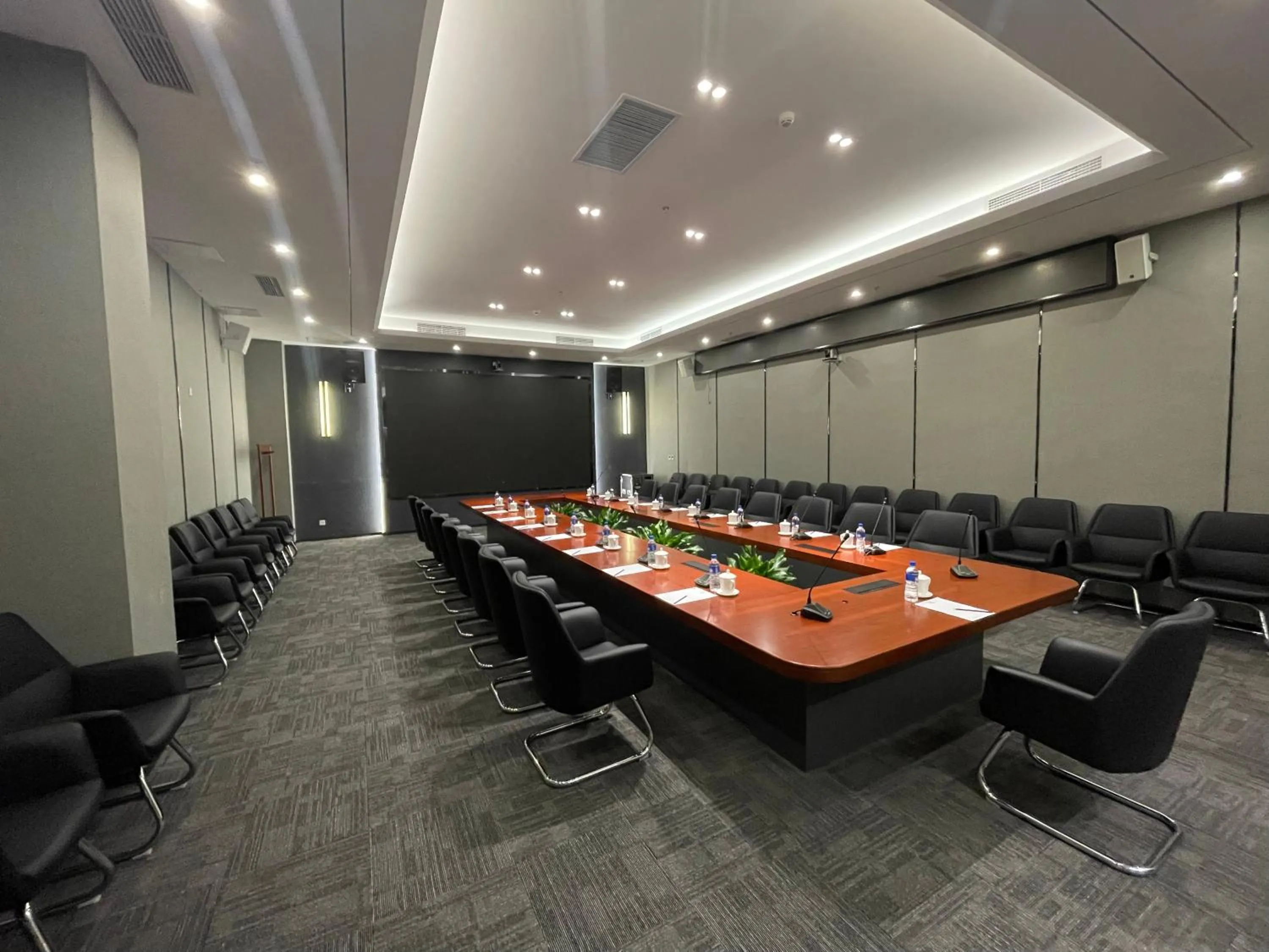 Meeting/conference room in Beijing Jingyi Hotel