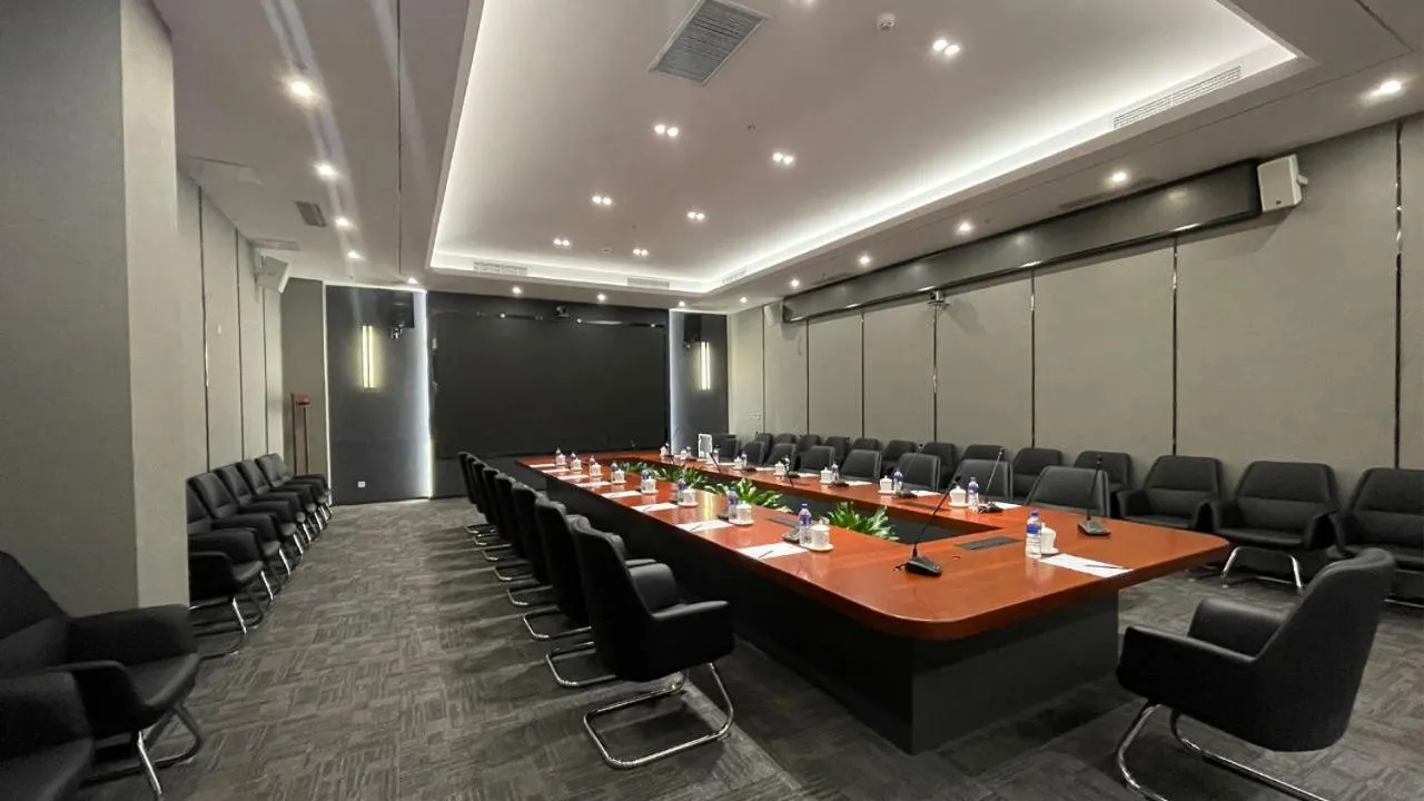 Meeting/conference room in Beijing Jingyi Hotel