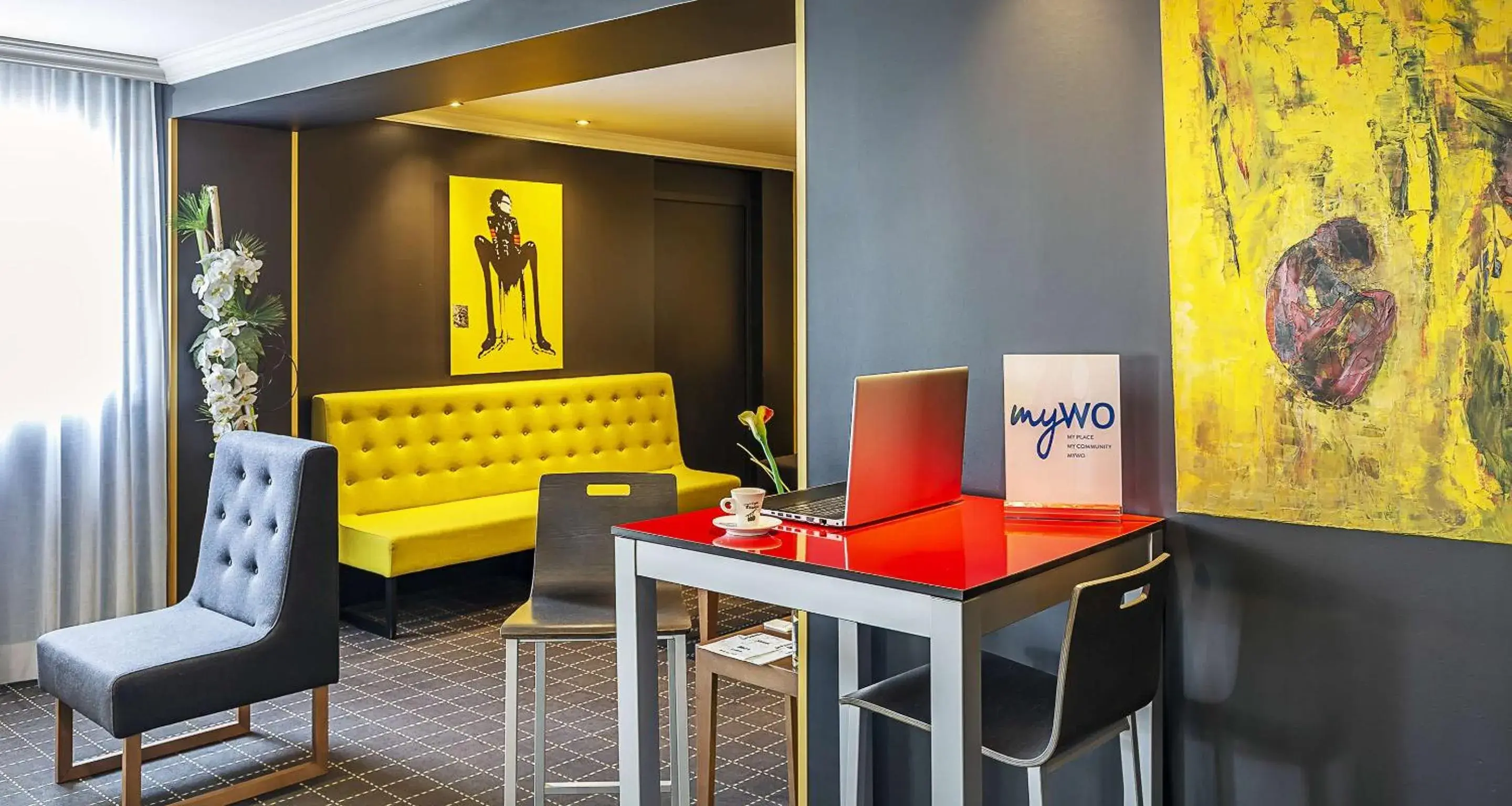 Lobby or reception in Best Western Hotel Atrium Valence Lobby or reception in Best Western Hotel Atrium Valence