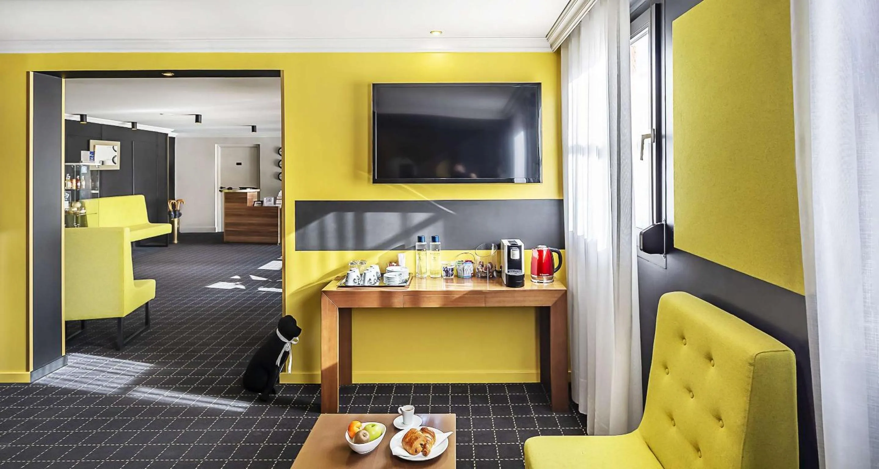 Lobby or reception in Best Western Hotel Atrium Valence