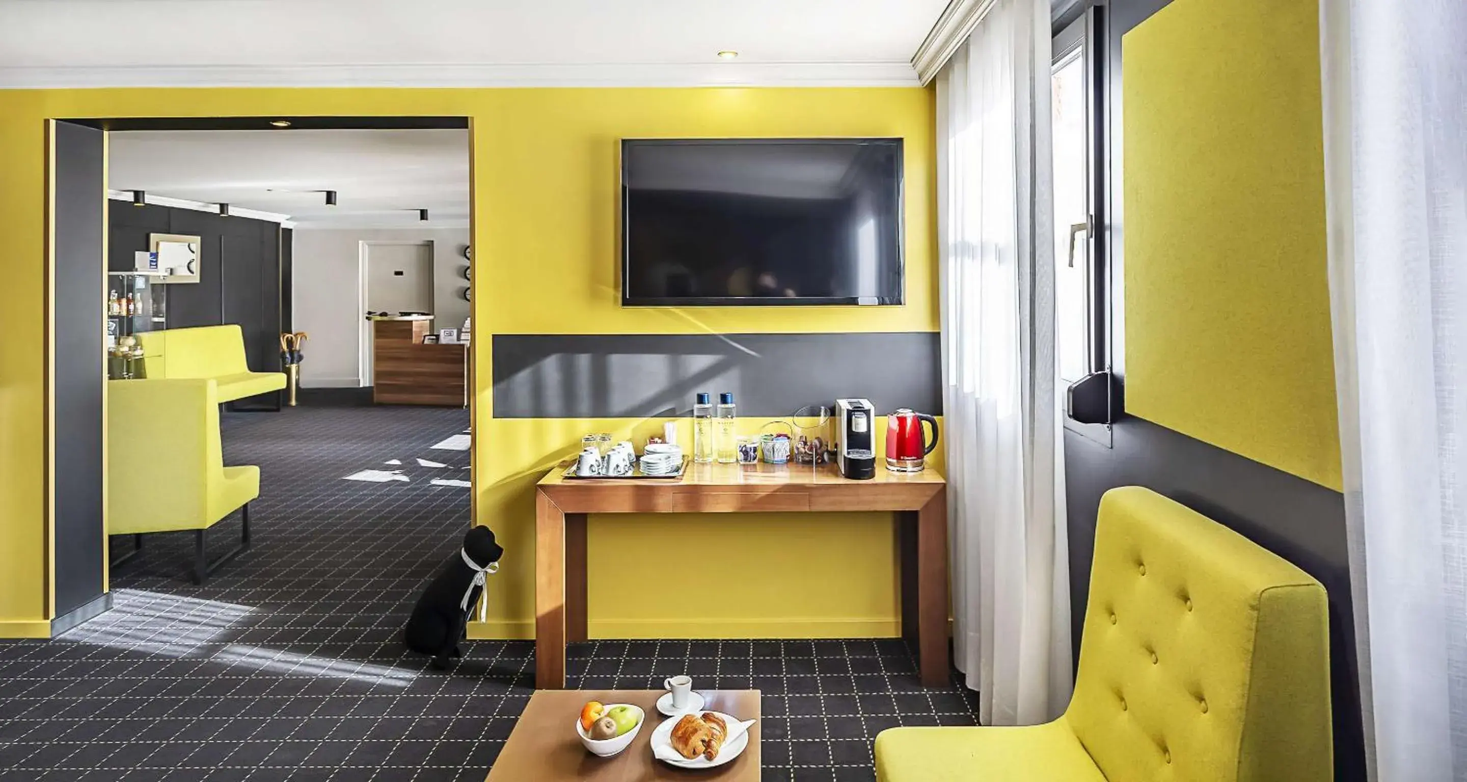 Lobby or reception in Best Western Hotel Atrium Valence Lobby or reception in Best Western Hotel Atrium Valence