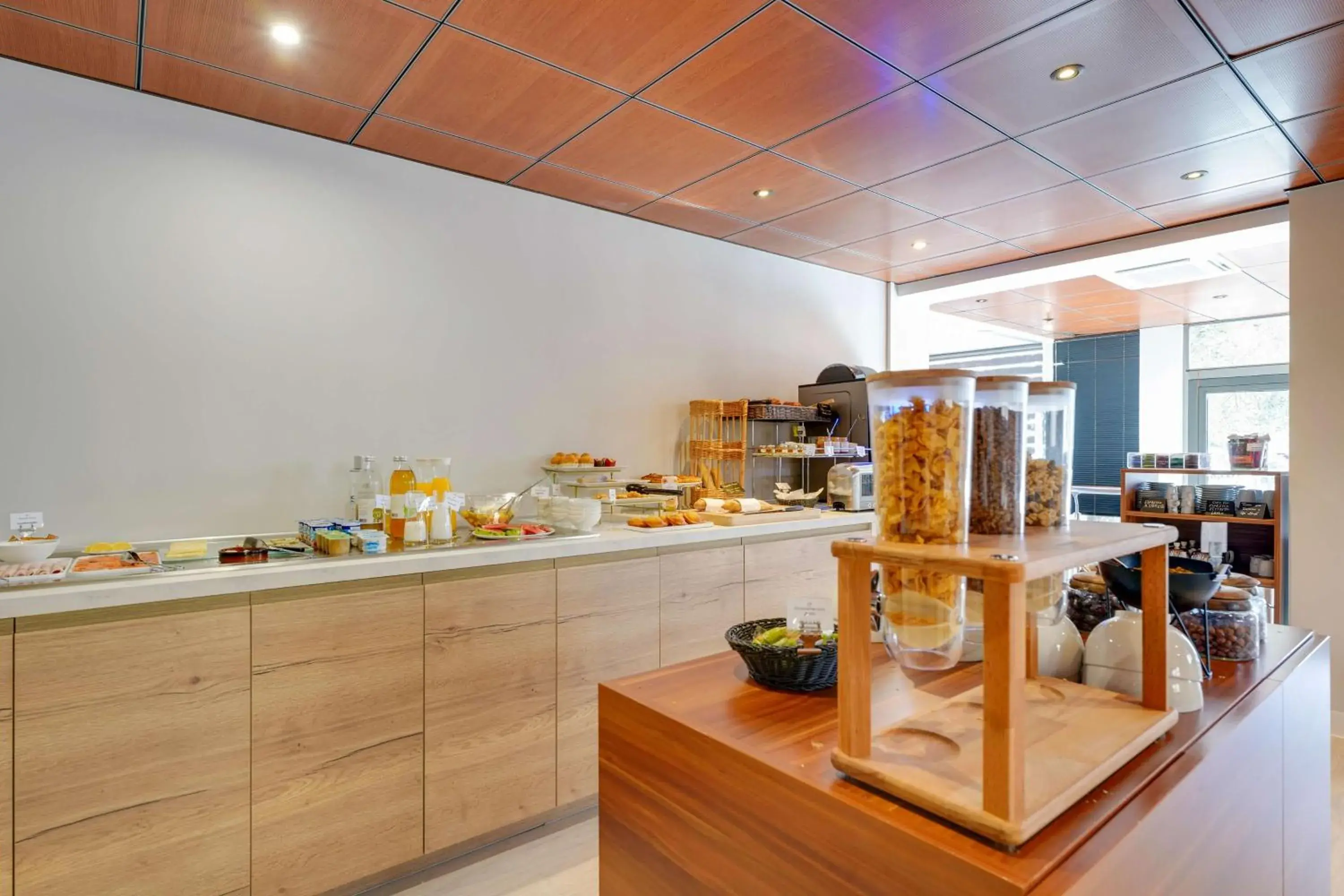 Breakfast in Best Western Hotel Atrium Valence Breakfast in Best Western Hotel Atrium Valence