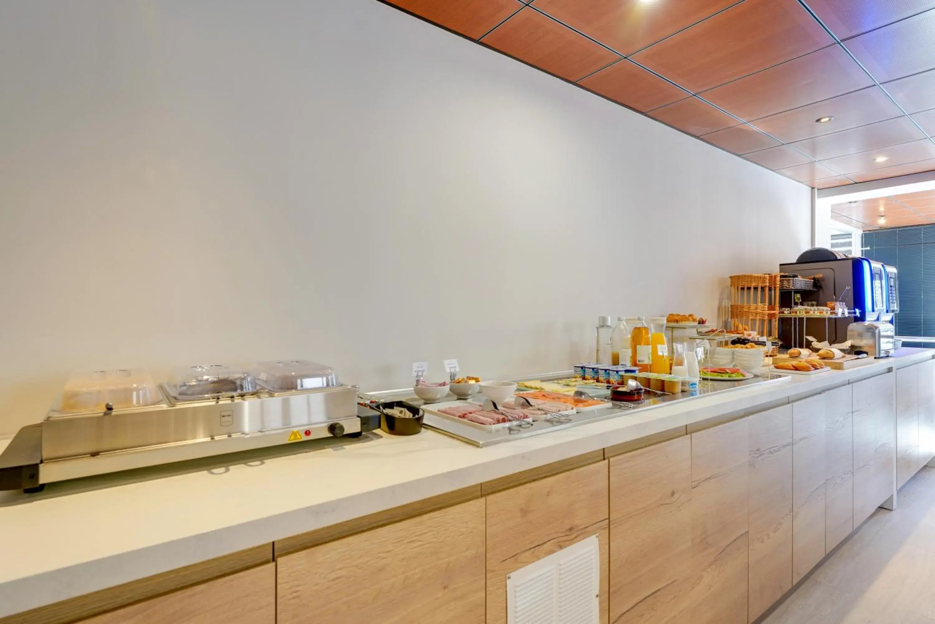 Breakfast in Best Western Hotel Atrium Valence Breakfast in Best Western Hotel Atrium Valence