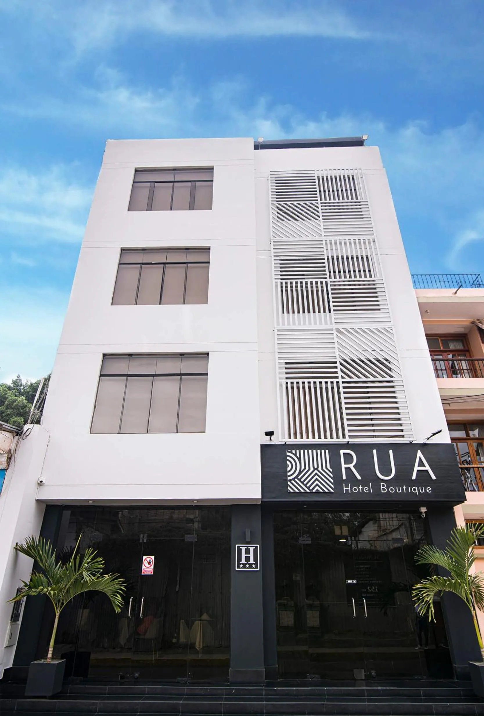 Property building in Rua Hoteles Piura