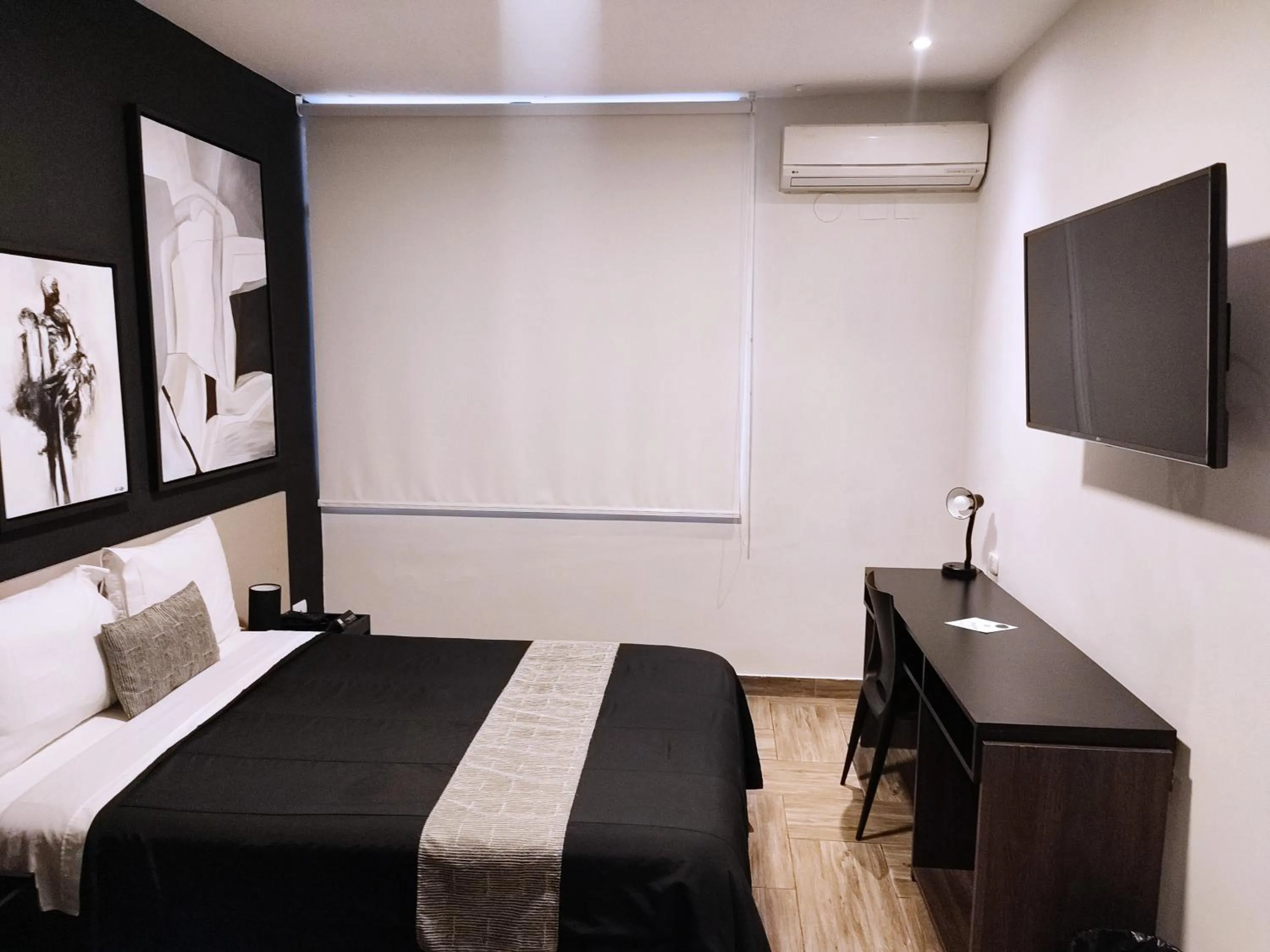 Photo of the whole room, Bed in Rua Hoteles Piura