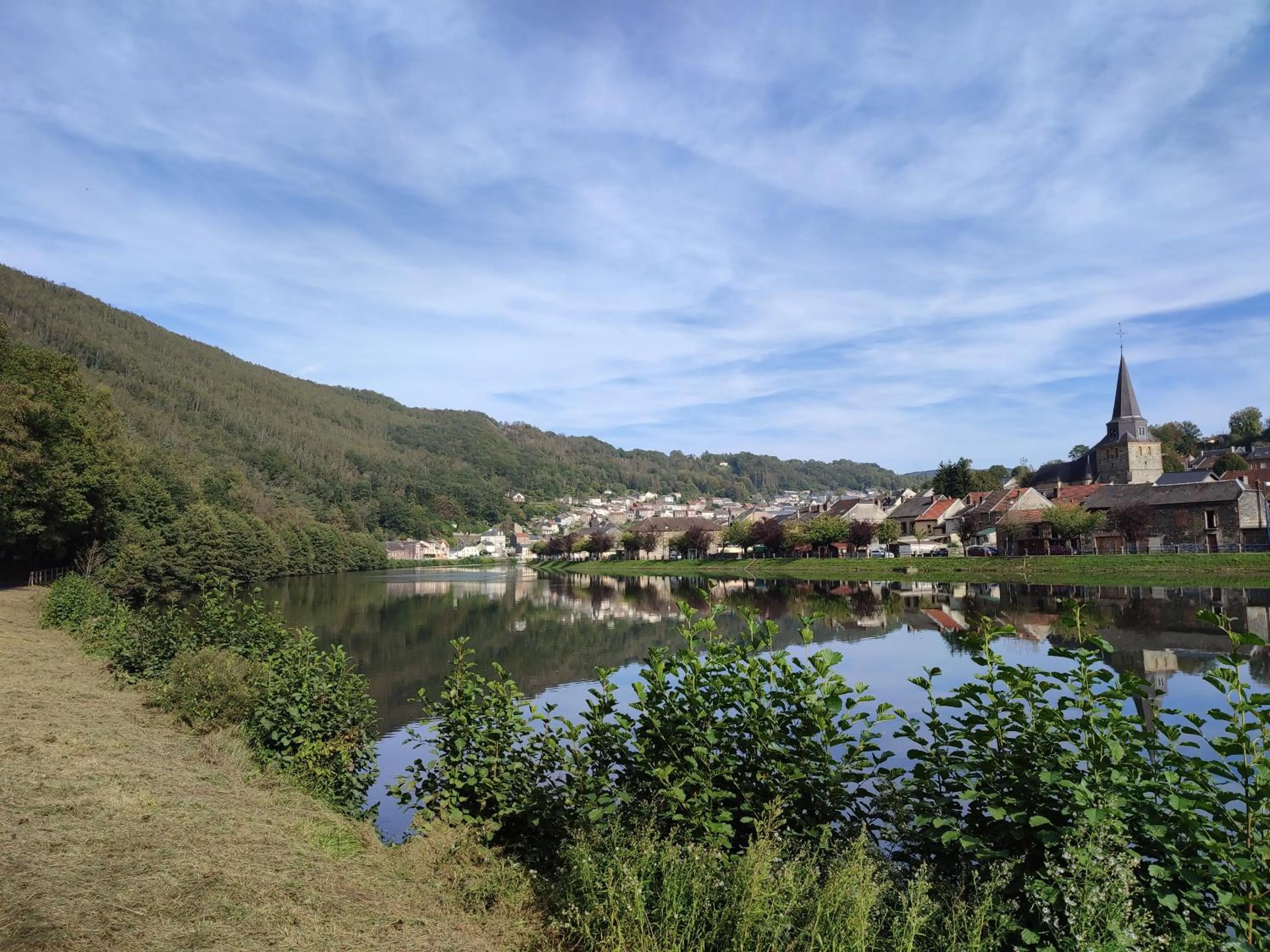 Nearby landmark in Entre Meuse et forêt
