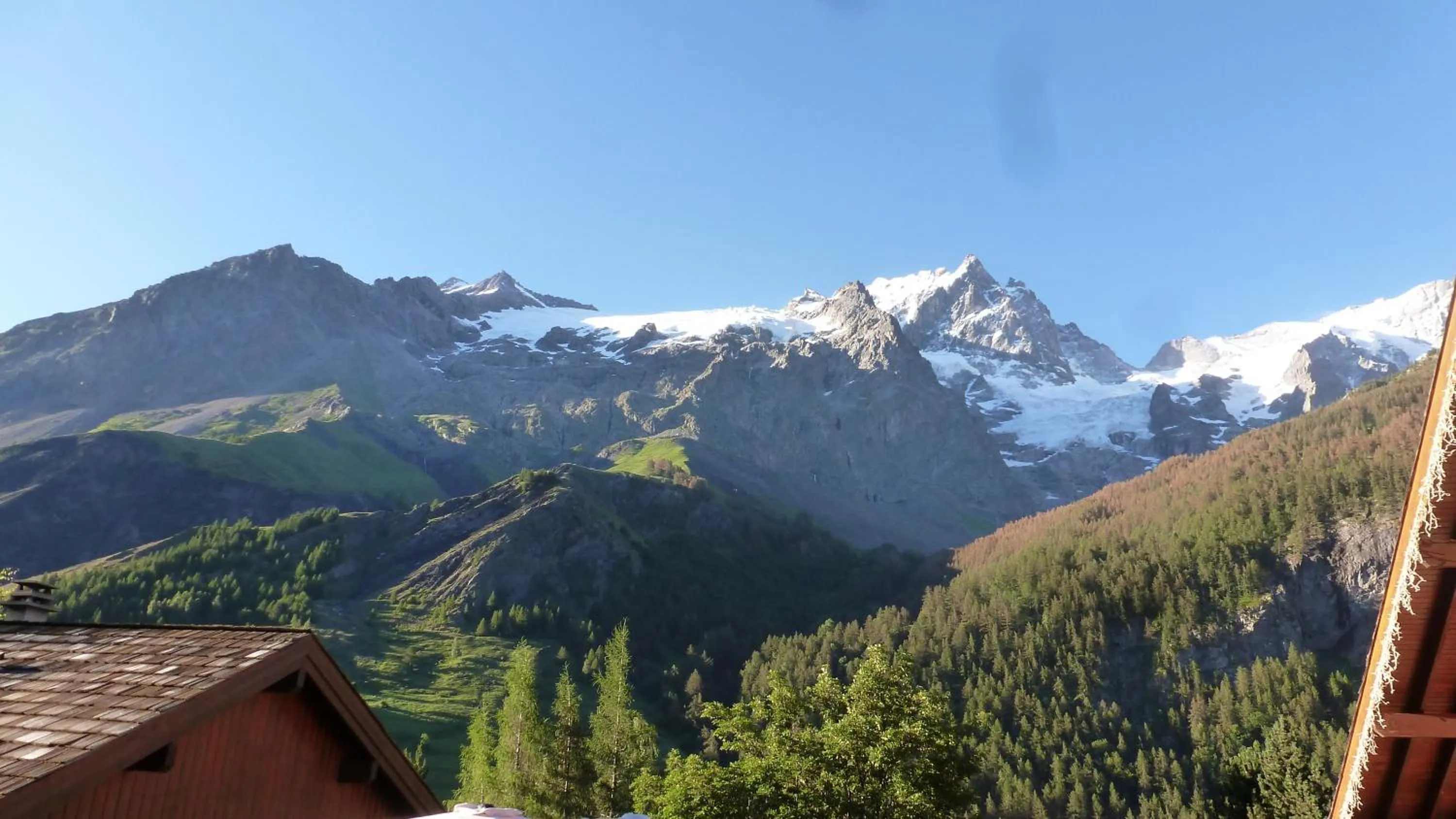 Natural landscape in Cosy Appart'Hotel - Panoramic Village - La Grave