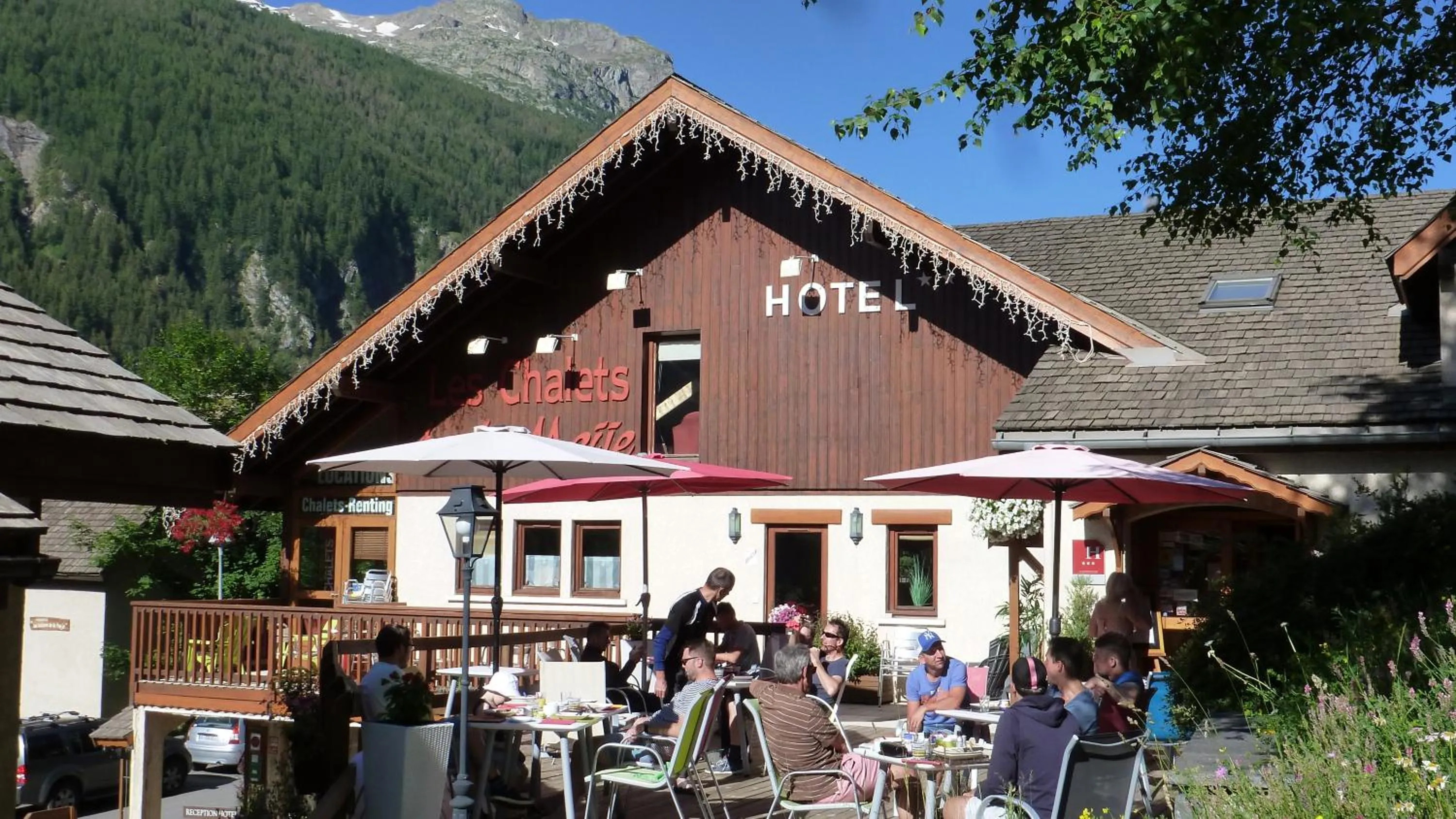 Property building in Cosy Appart'Hotel - Panoramic Village - La Grave