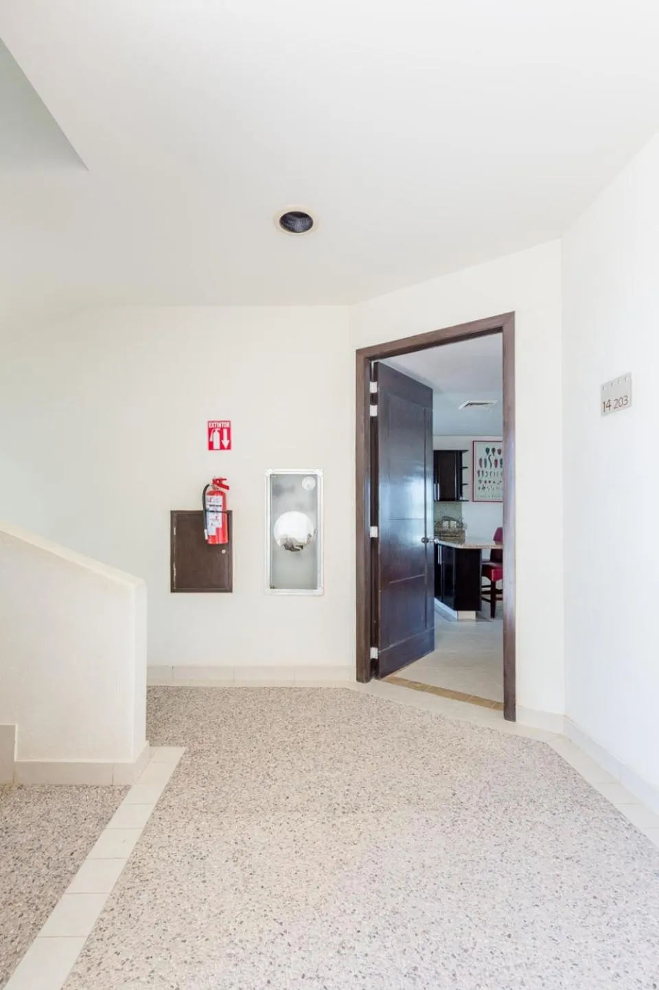 Facade/entrance in Mayan Lakes 14-203 by Kivoya