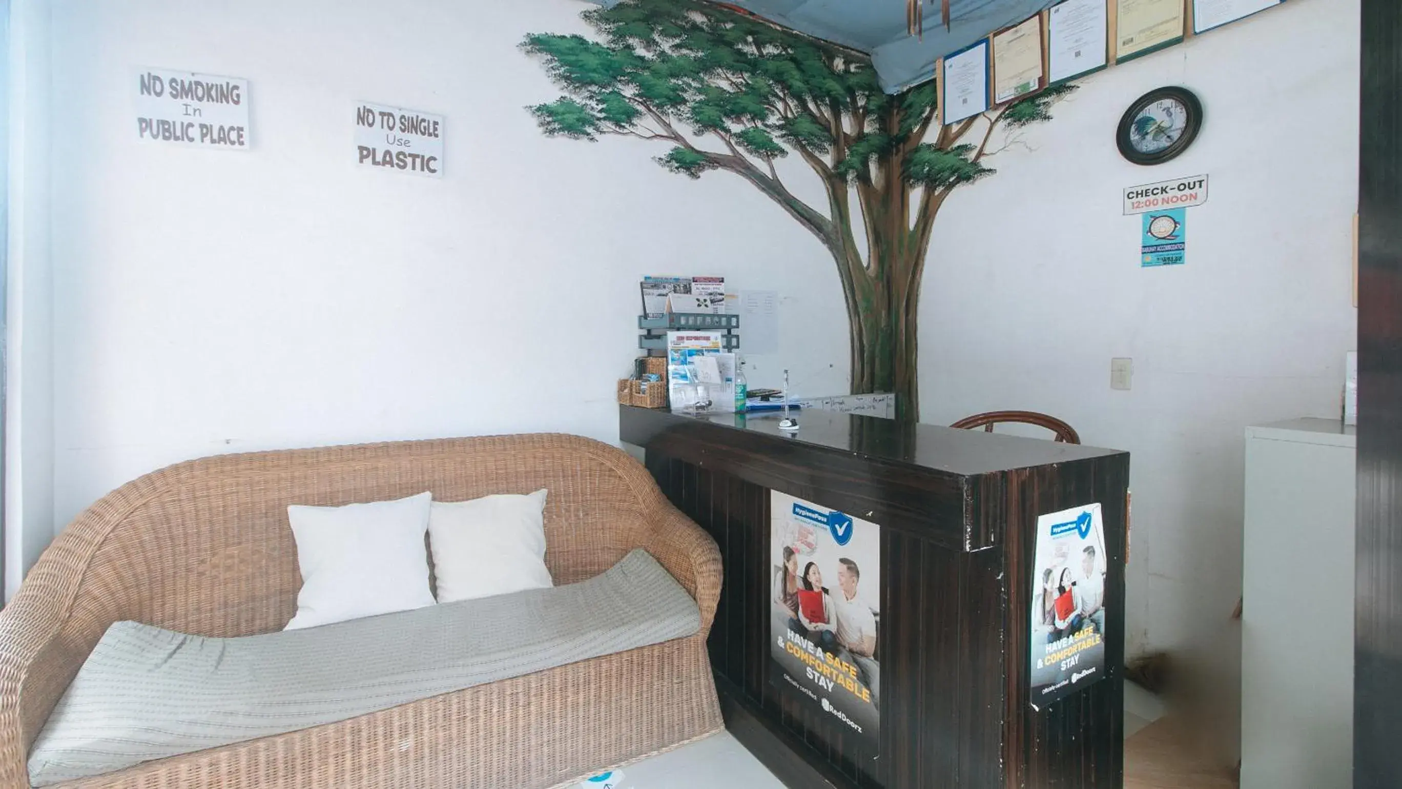 Photo of the whole room, Bed in RedDoorz @ Lualhati Garden Cottage El Nido Palawan Photo of the whole room, Bed in RedDoorz @ Lualhati Garden Cottage El Nido Palawan