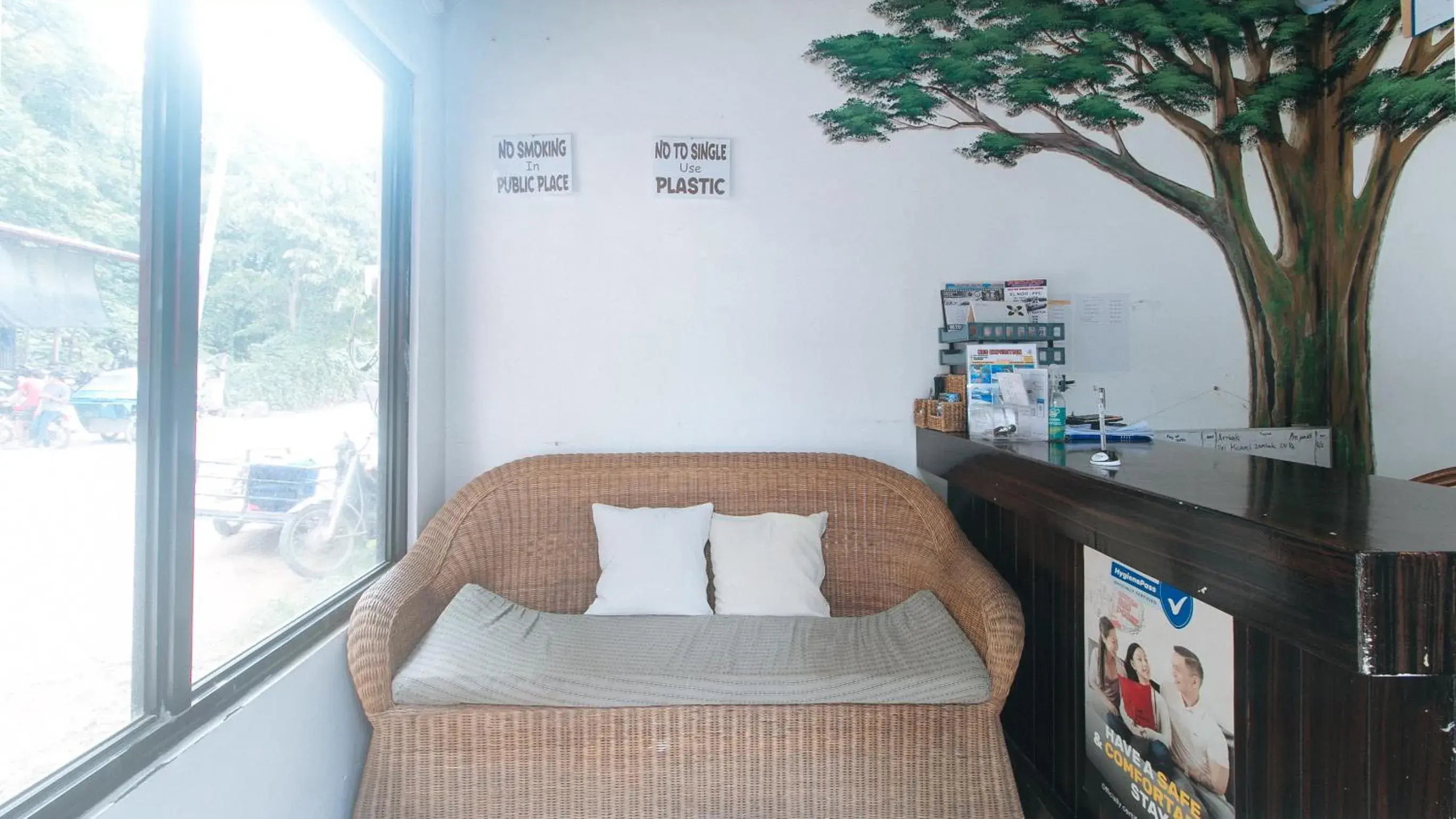 Seating area, Bed in RedDoorz @ Lualhati Garden Cottage El Nido Palawan Seating area, Bed in RedDoorz @ Lualhati Garden Cottage El Nido Palawan