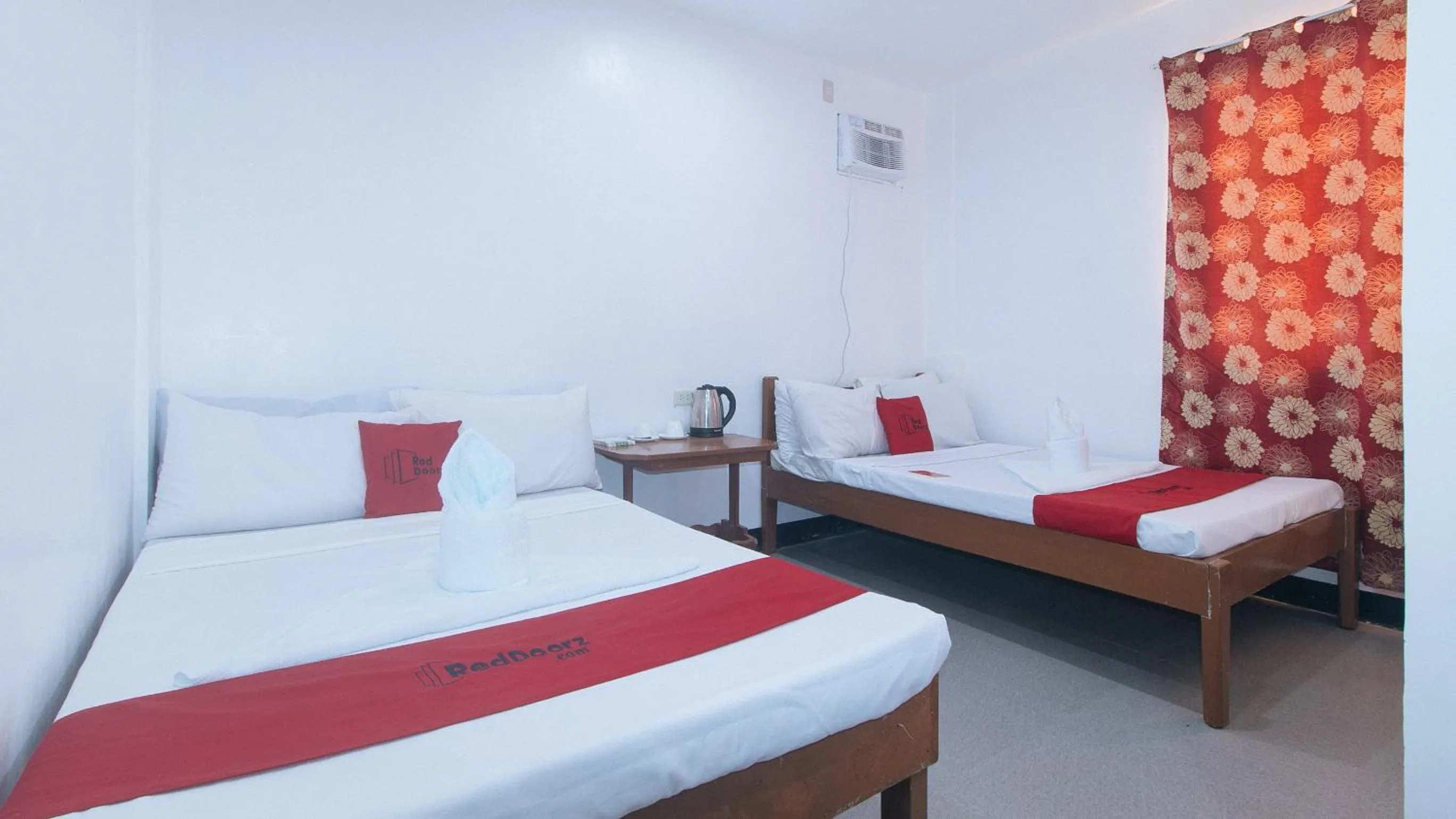 Bed in RedDoorz @ Lualhati Garden Cottage El Nido Palawan