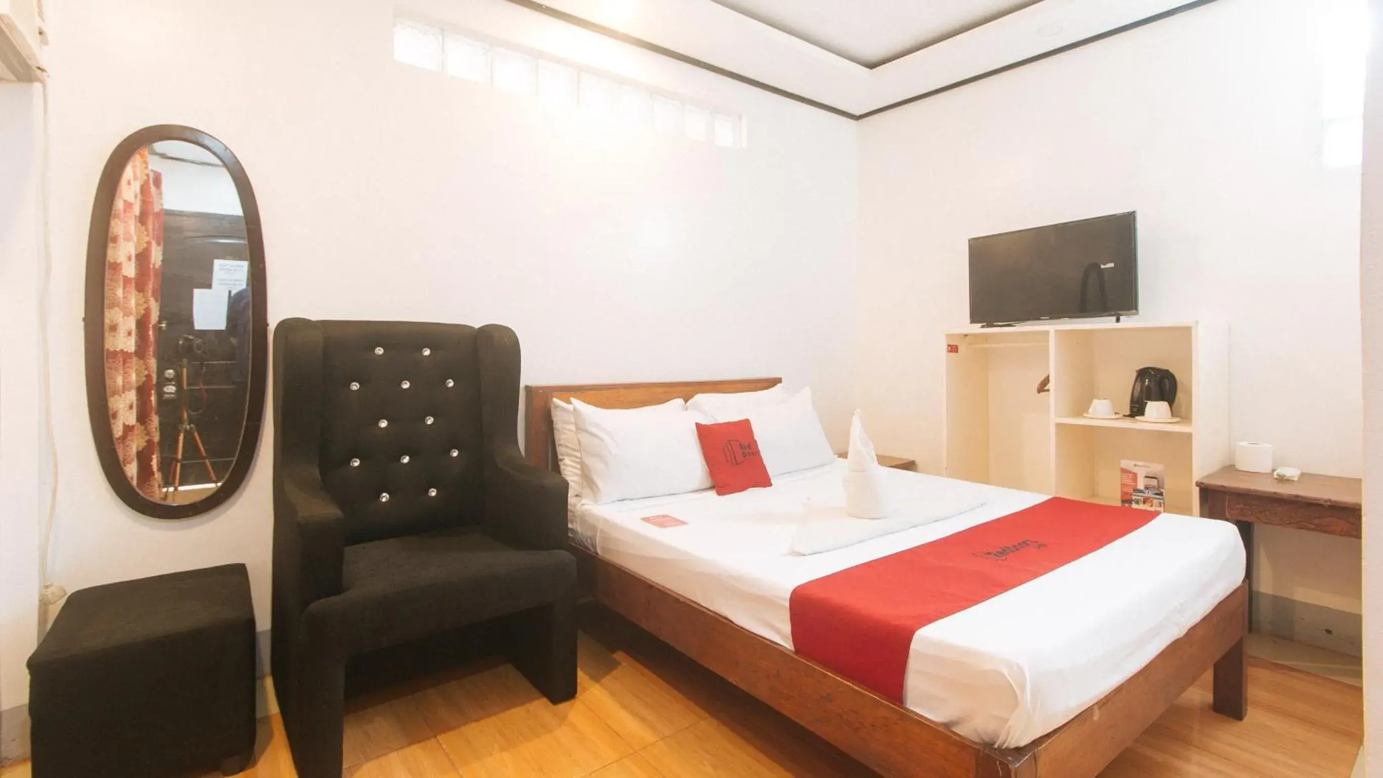 Bed in RedDoorz @ Lualhati Garden Cottage El Nido Palawan Bed in RedDoorz @ Lualhati Garden Cottage El Nido Palawan