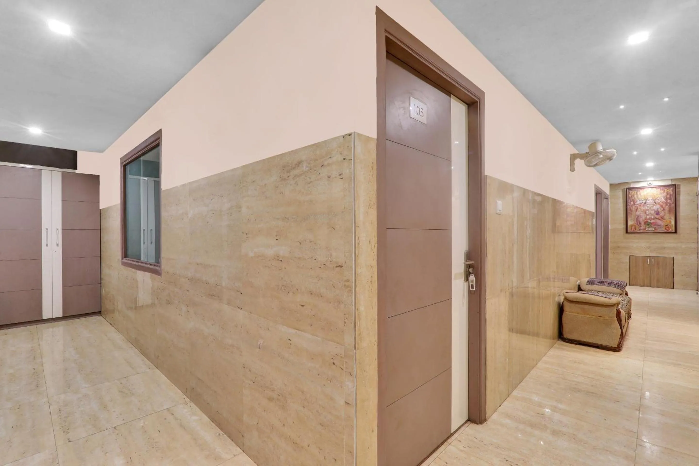 Lobby or reception in Super Hotel O Sada Shiv Guest House