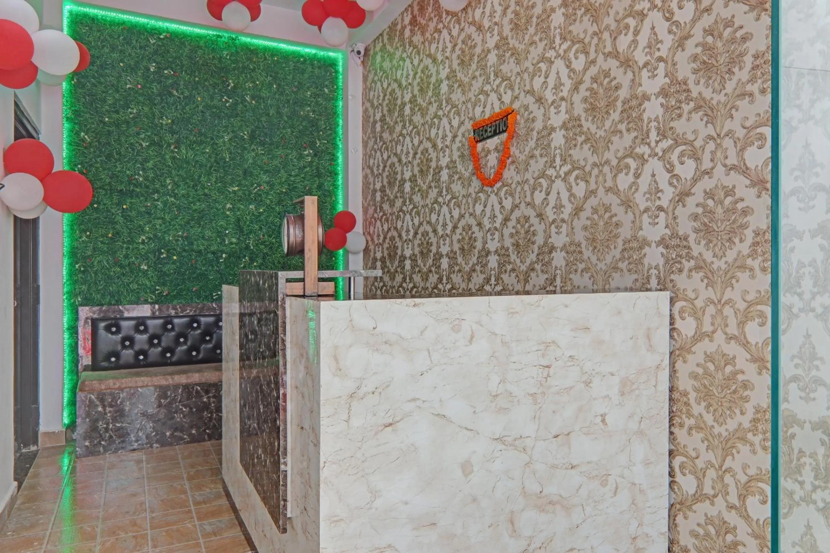 Lobby or reception in Hotel O by OYO Sparrow Nest