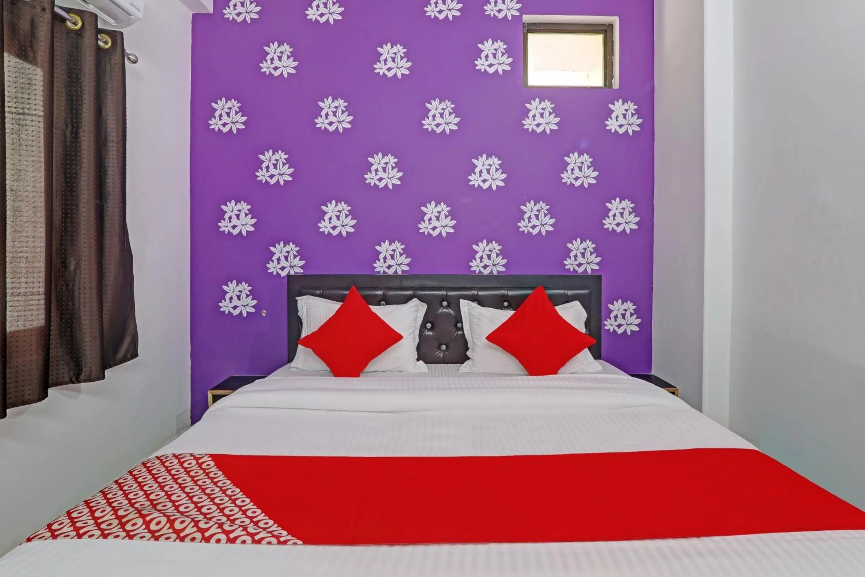 Facade/entrance, Bed in Hotel O by OYO Sparrow Nest