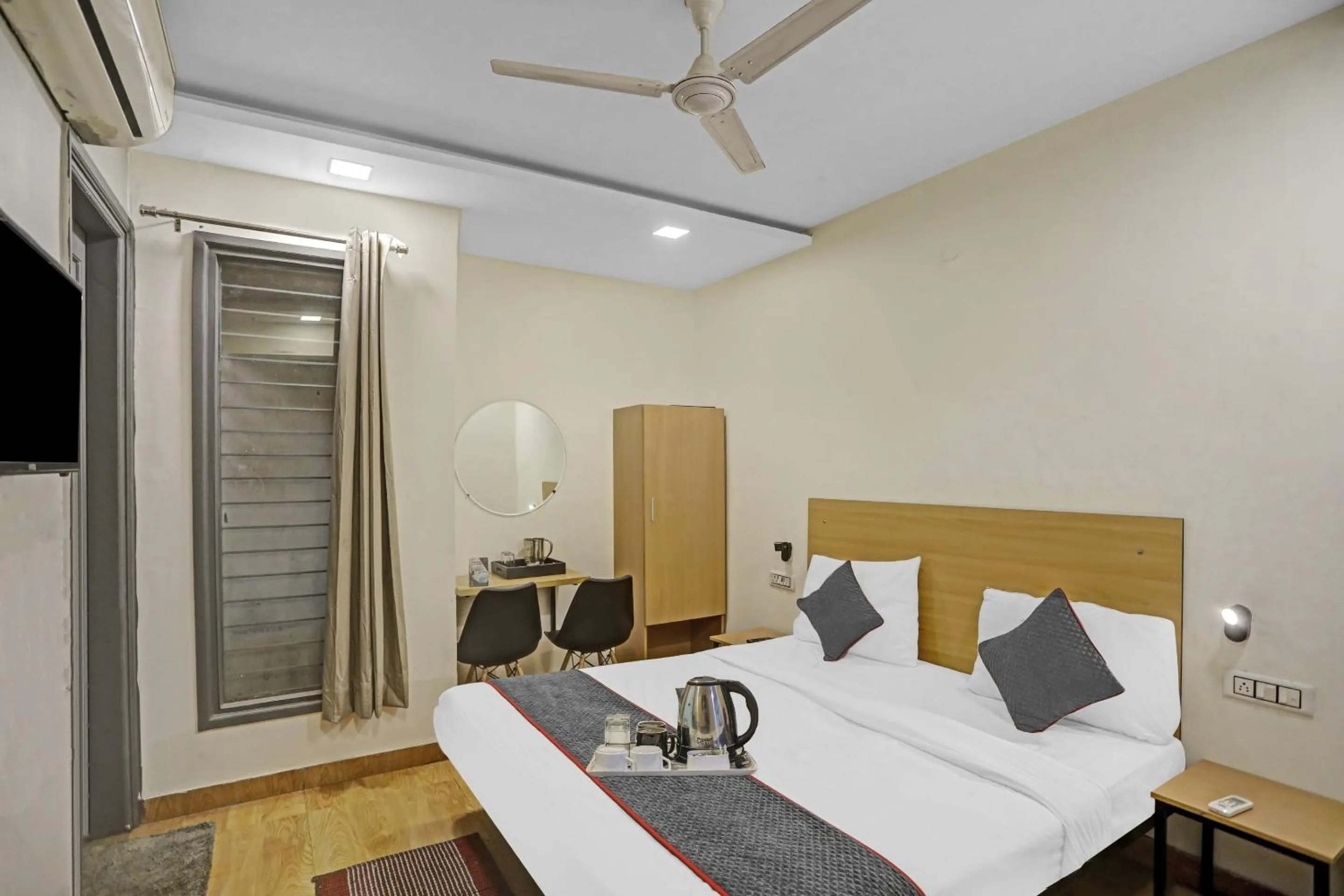 Bedroom, Bed in Super Townhouse Mannat Rohini 16
