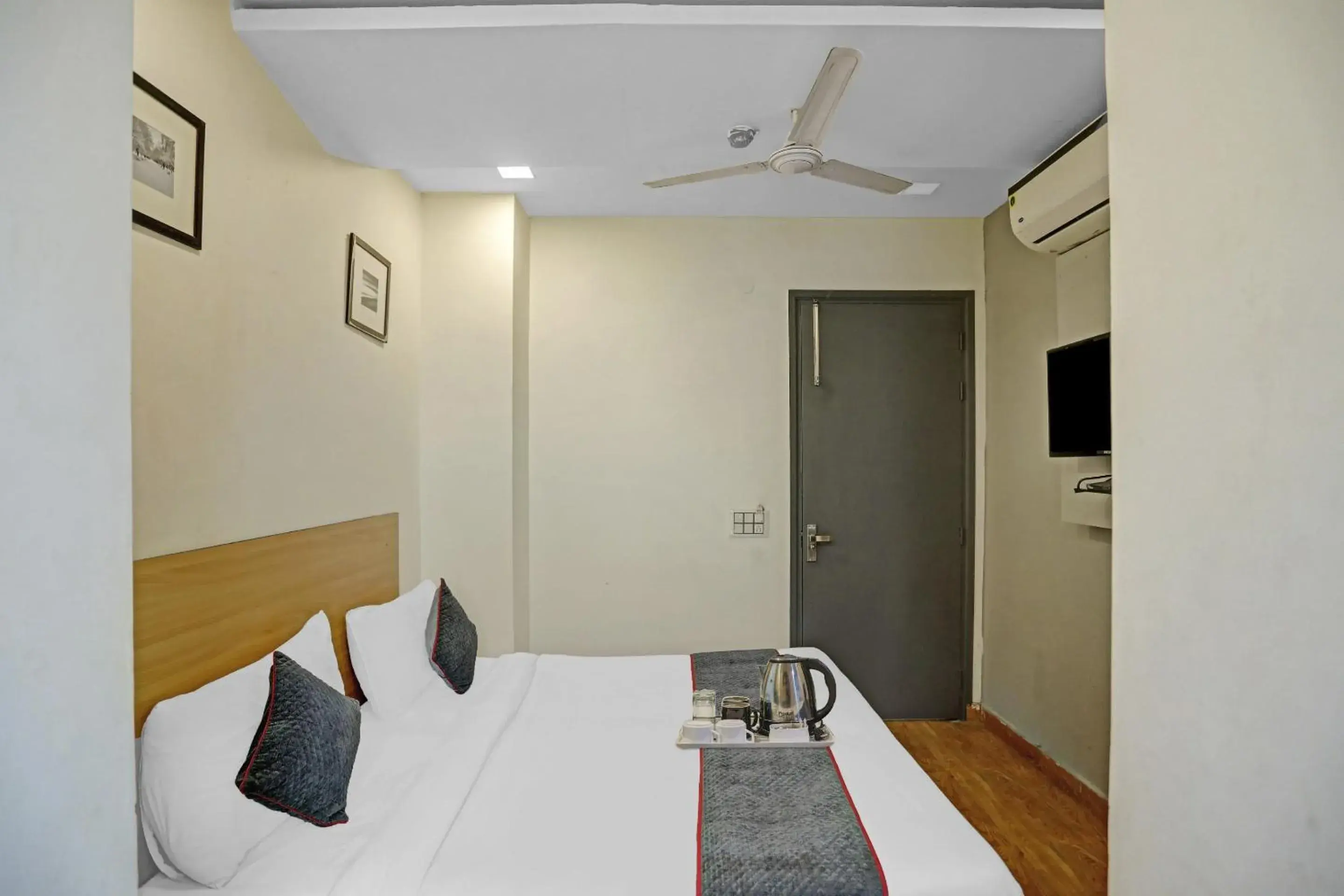 Bedroom, Bed in Super Townhouse Mannat Rohini 16 Bedroom, Bed in Super Townhouse Mannat Rohini 16
