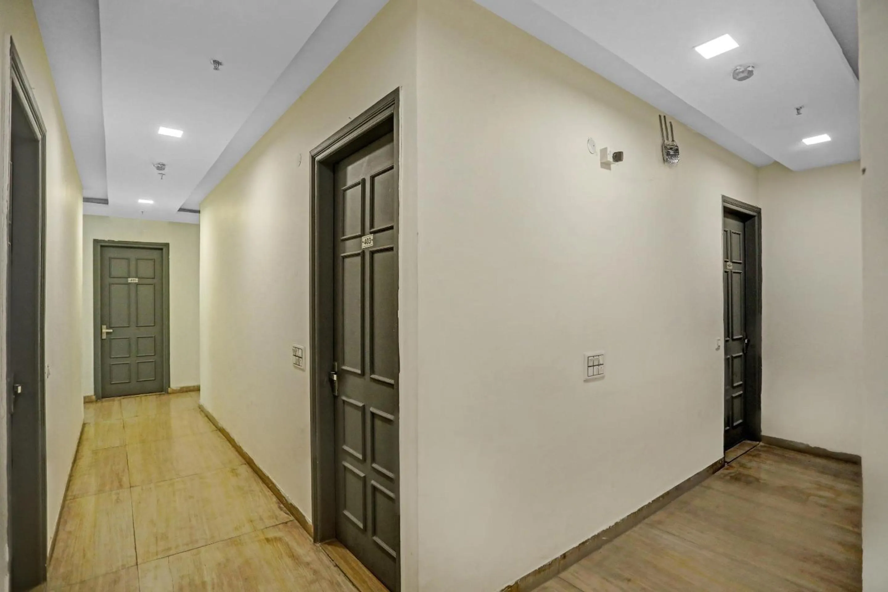 Lobby or reception in Super Townhouse Mannat Rohini 16