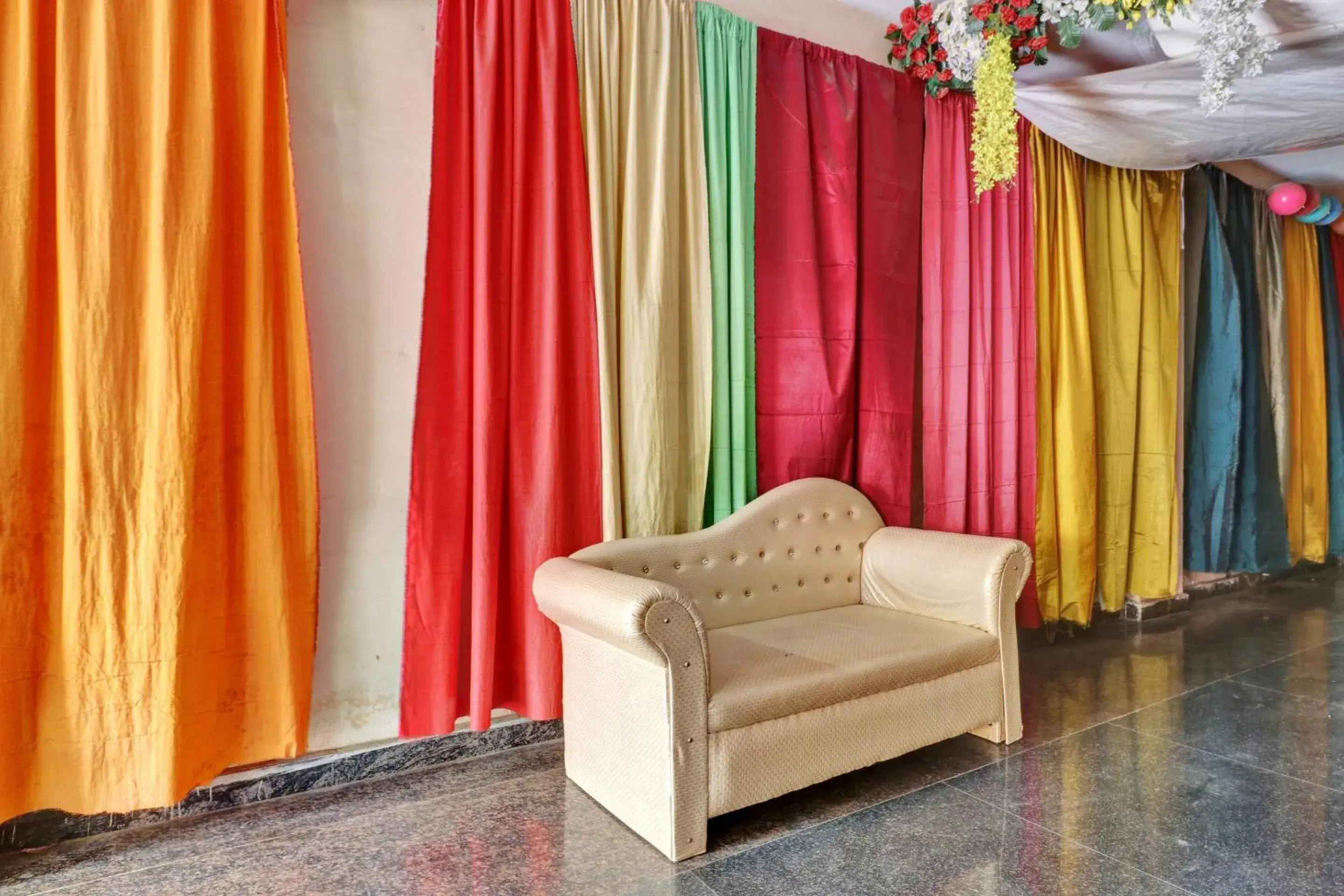 OYO 82518 hotel Royal in OYO 82518 hotel Royal in