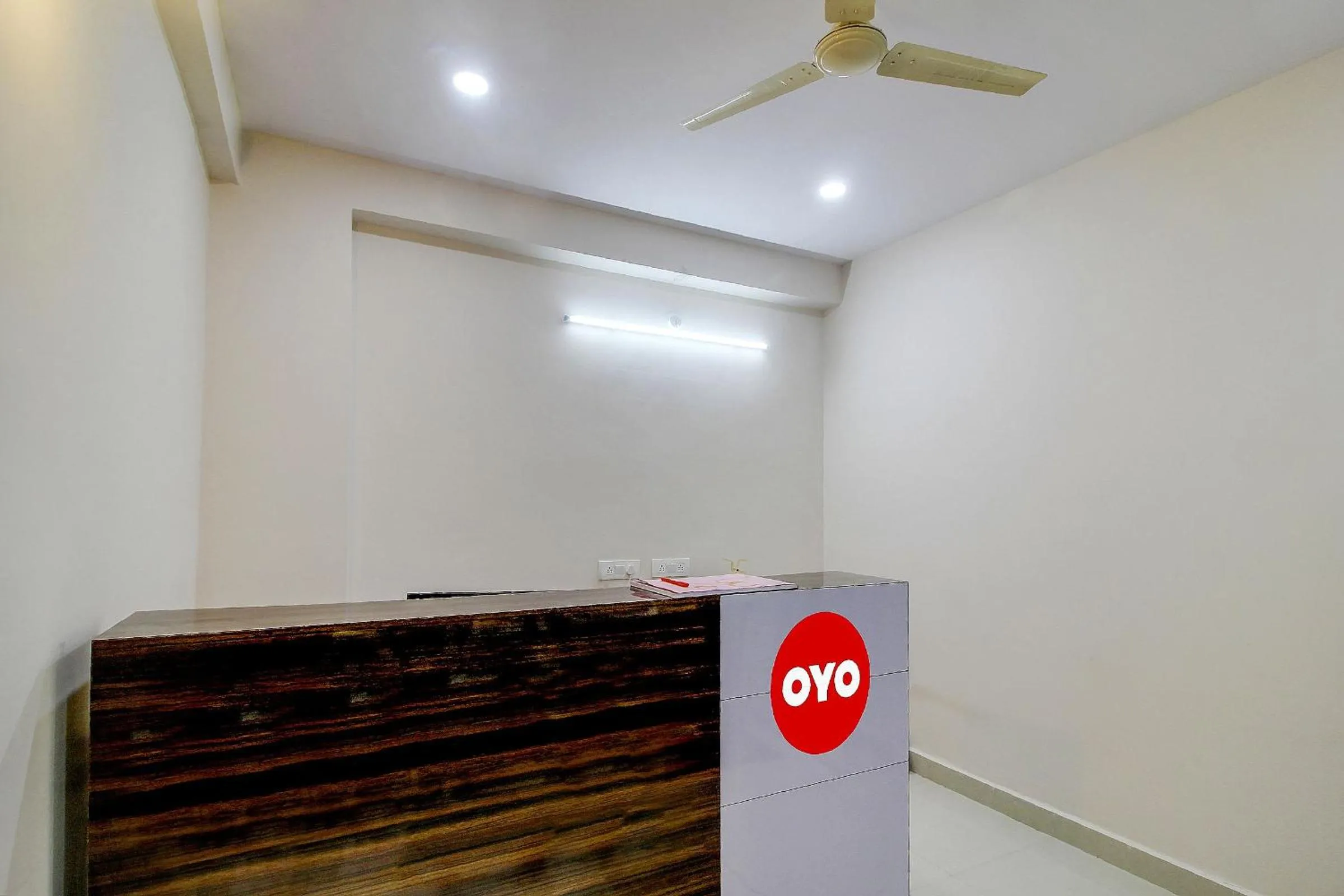 Lobby or reception in Hotel O Holiday